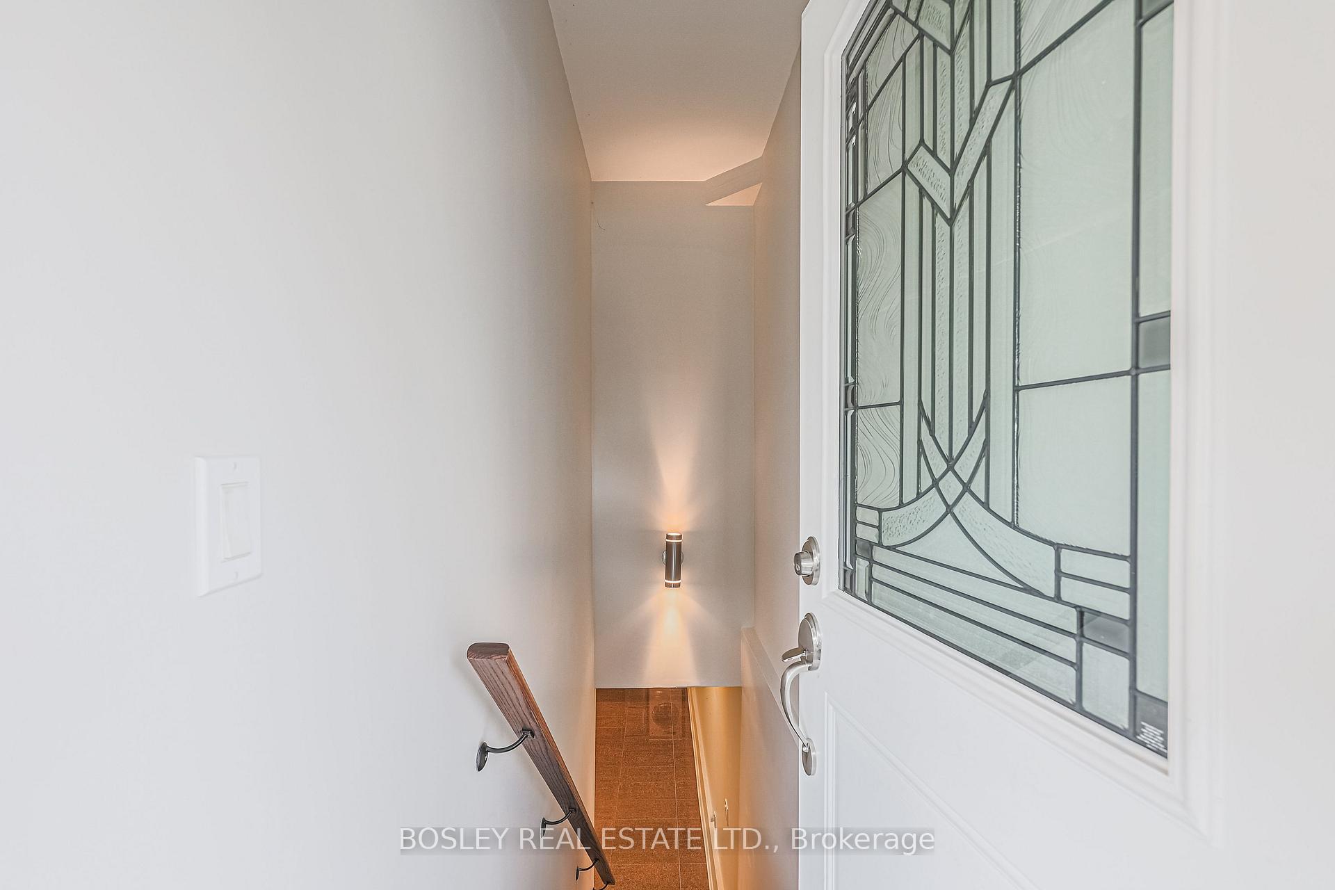 Photo 2 of Unit Lower, 703 Sammon Avenue, Toronto, Danforth Village-East York — HOMEH