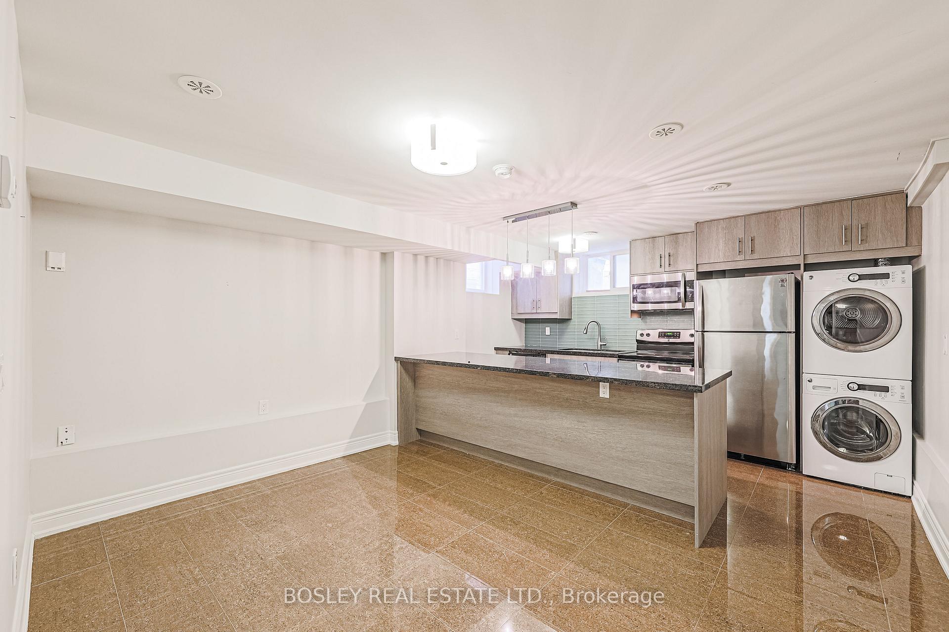 Photo 5 of Unit Lower, 703 Sammon Avenue, Toronto, Danforth Village-East York — HOMEH