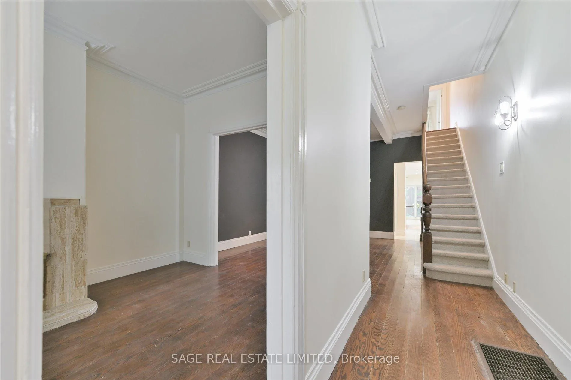 Photo 5 of 577 Ontario Street, Toronto, Cabbagetown-South St. James Town — HOMEH