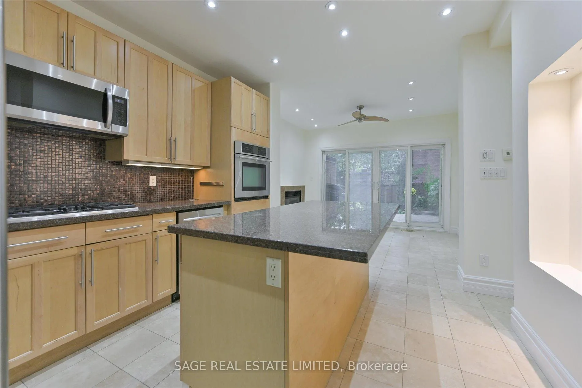 Photo 12 of 577 Ontario Street, Toronto, Cabbagetown-South St. James Town — HOMEH