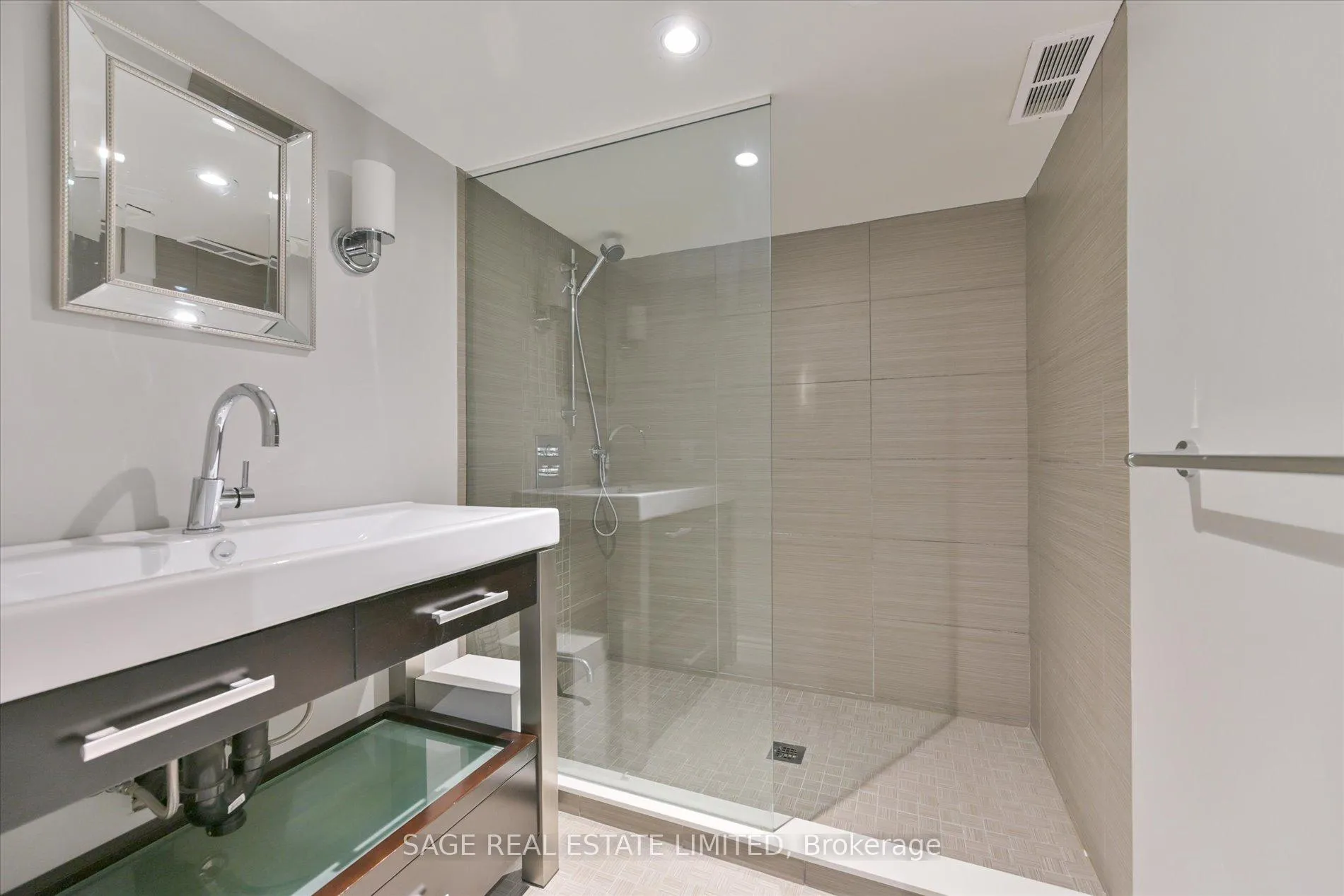 Photo 32 of 577 Ontario Street, Toronto, Cabbagetown-South St. James Town — HOMEH