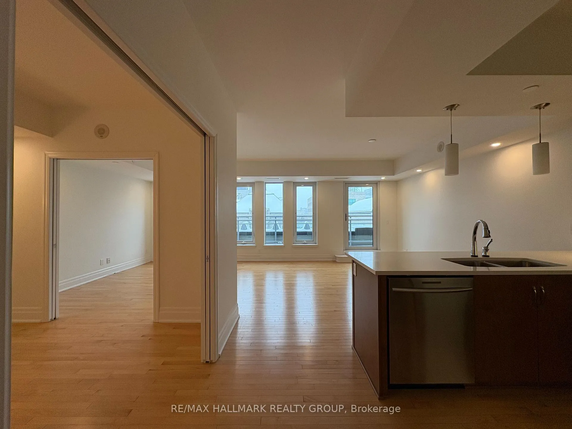 Photo 17 of Unit 404, 108 Lisgar Street, Ottawa, Ottawa Centre/Golden Triangle — HOMEH