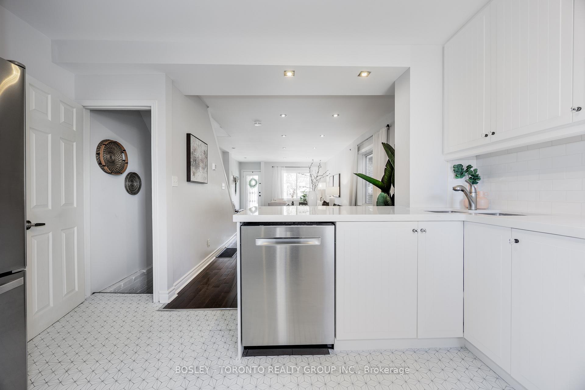 Photo 15 of 26 Rushbrooke Avenue, Toronto, South Riverdale — HOMEH