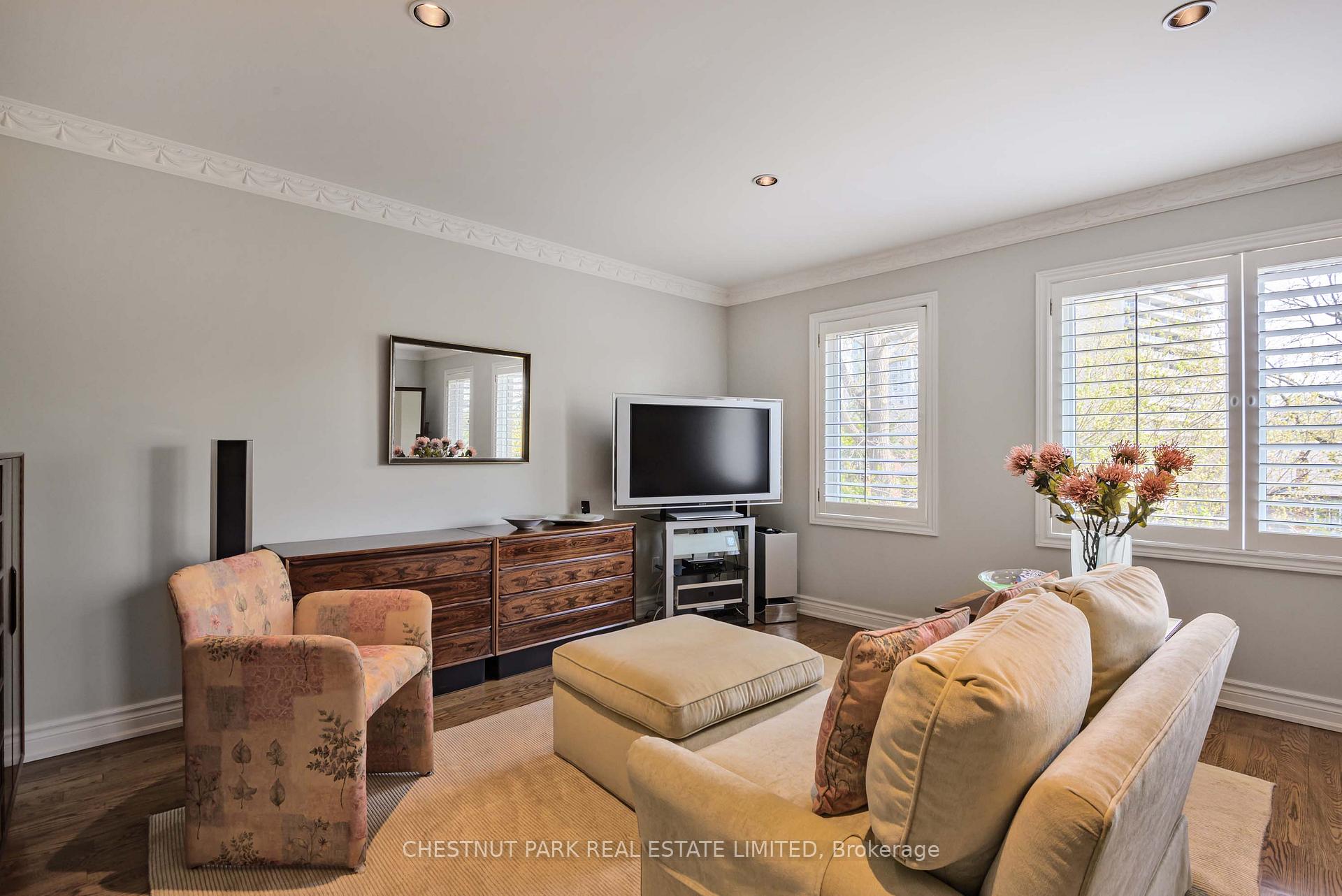 Photo 11 of 53 Castlefield Avenue, Toronto, Yonge-Eglinton — HOMEH