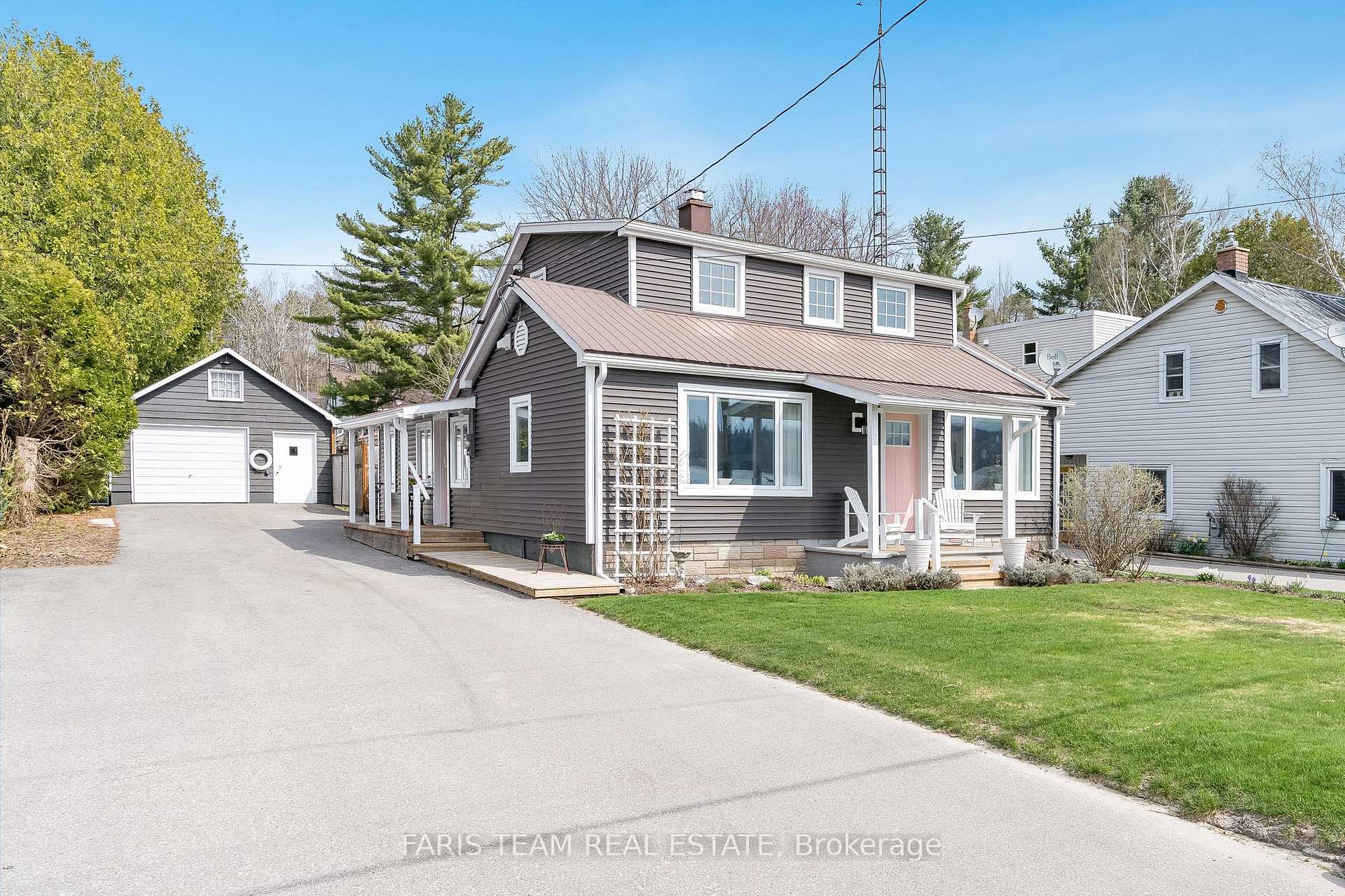 Photo 1 of 598 Champlain Road, Tiny, Rural Tiny — HOMEH