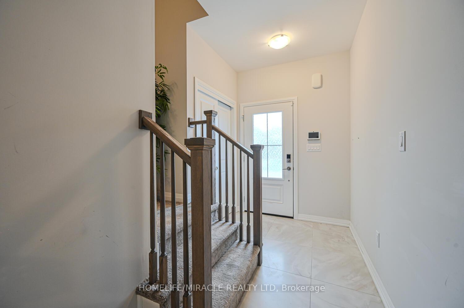 Photo 5 of 70 Alicia Crescent, Thorold, Hurricane/Merrittville — HOMEH