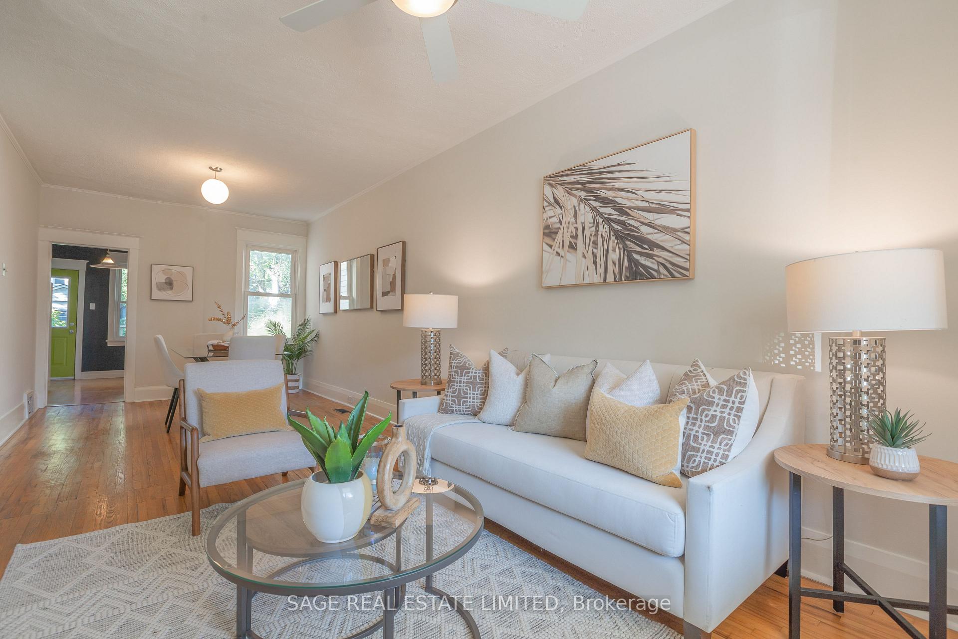 Photo 5 of 38 Queensdale Avenue, Toronto, Danforth Village-East York — HOMEH