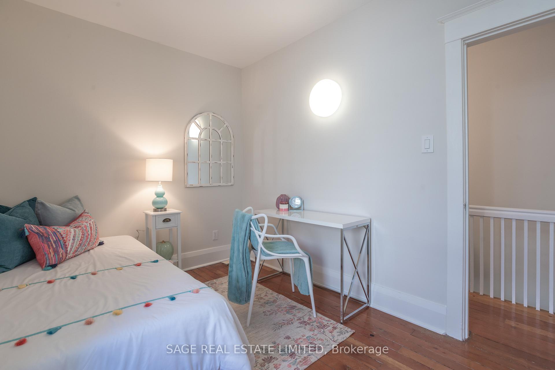 Photo 14 of 38 Queensdale Avenue, Toronto, Danforth Village-East York — HOMEH