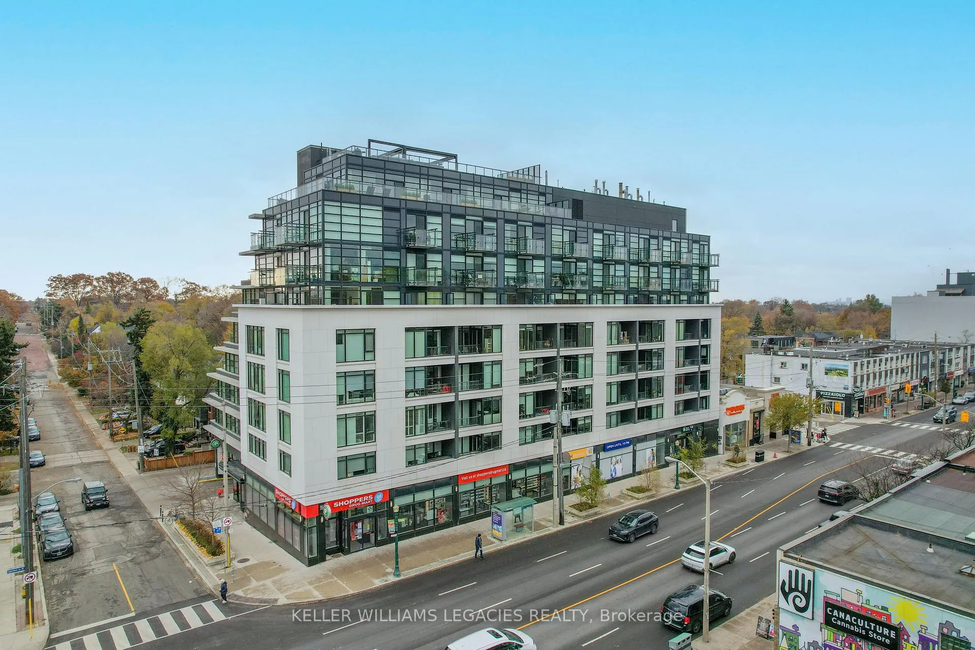 Front of Unit 304, 170 Chiltern Hill Road