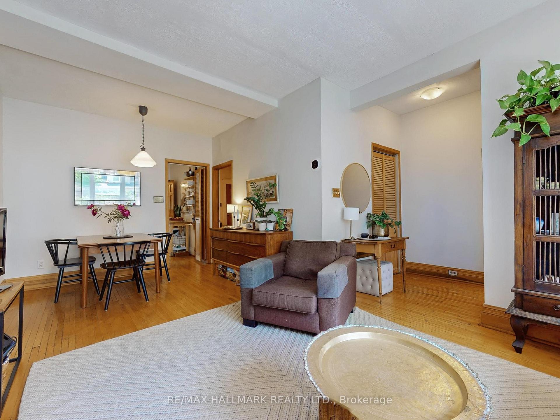 Photo 6 of 34 Strathcona Avenue N, Toronto, North Riverdale — HOMEH