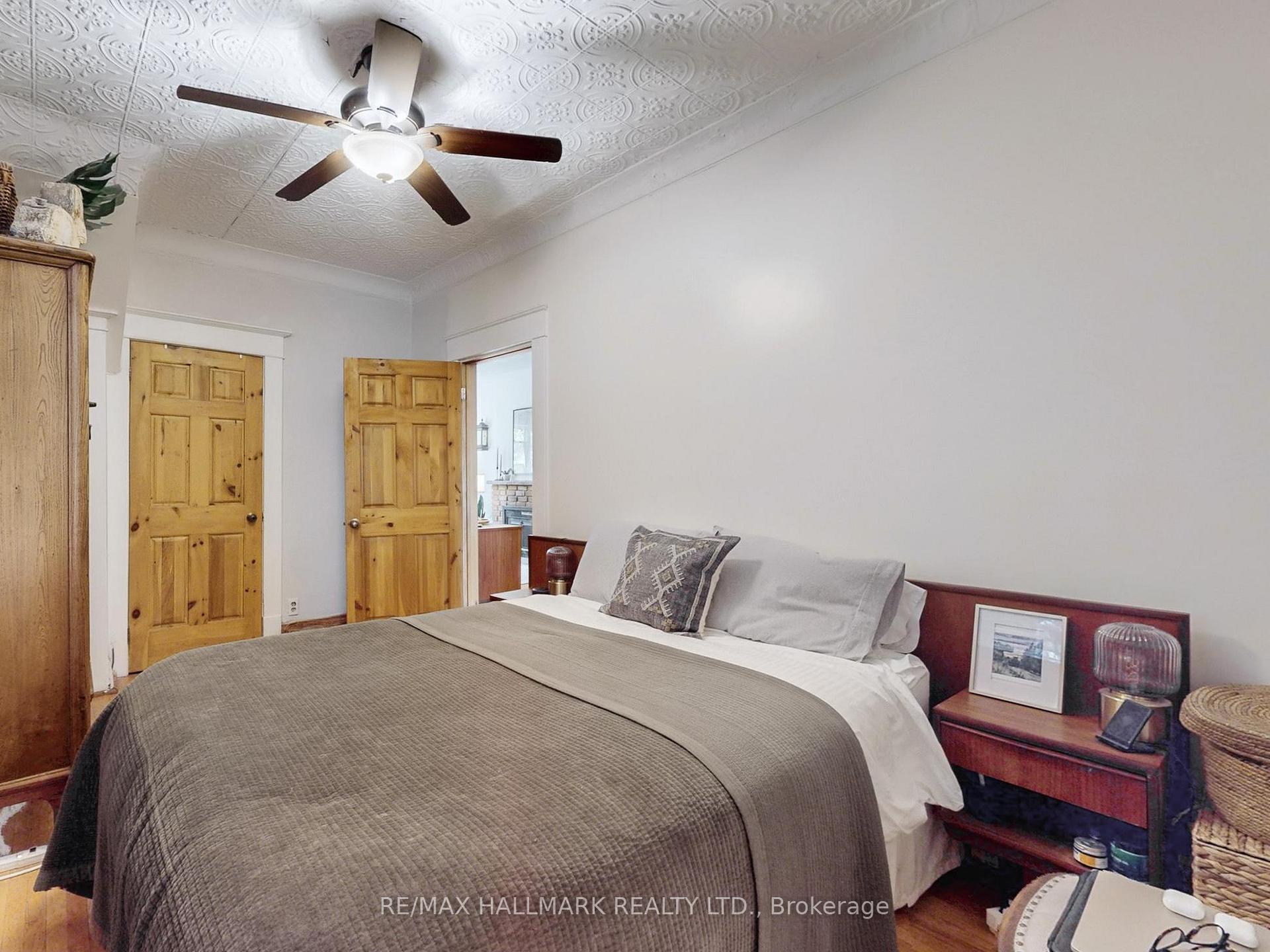 Photo 12 of 34 Strathcona Avenue N, Toronto, North Riverdale — HOMEH