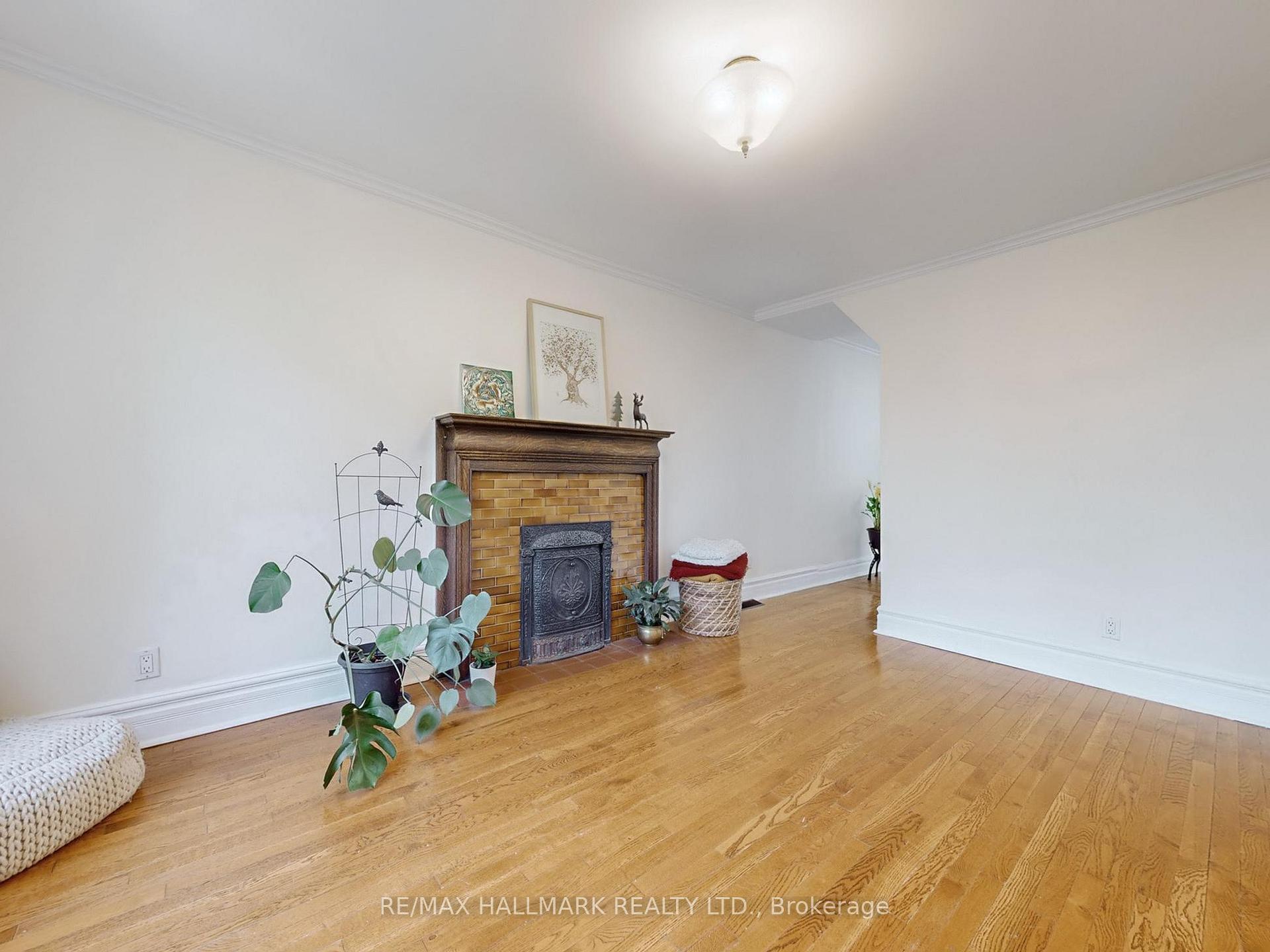 Photo 18 of 34 Strathcona Avenue N, Toronto, North Riverdale — HOMEH