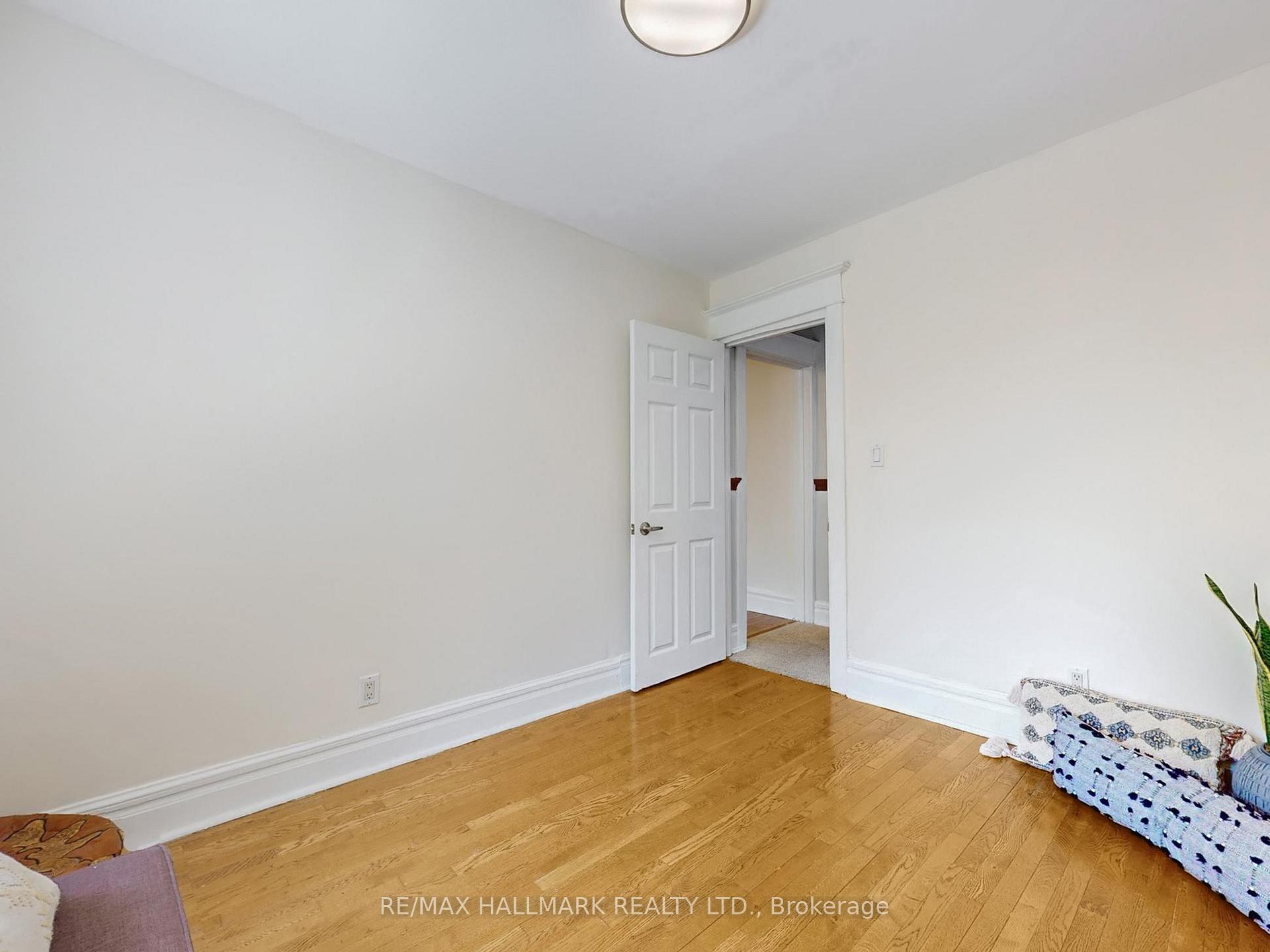 Photo 22 of 34 Strathcona Avenue N, Toronto, North Riverdale — HOMEH