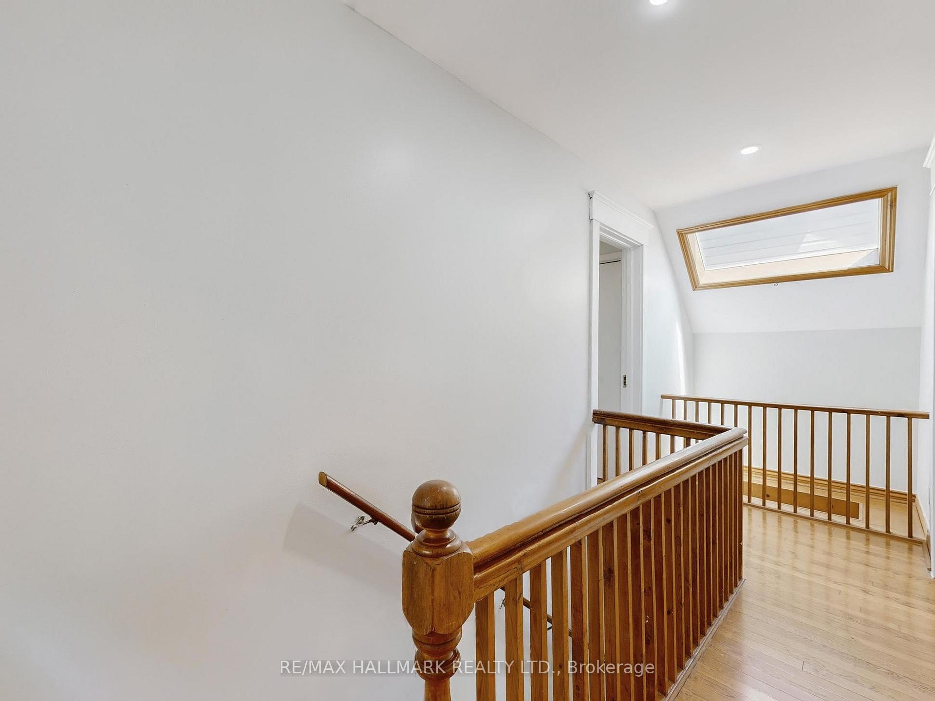 Photo 25 of 34 Strathcona Avenue N, Toronto, North Riverdale — HOMEH
