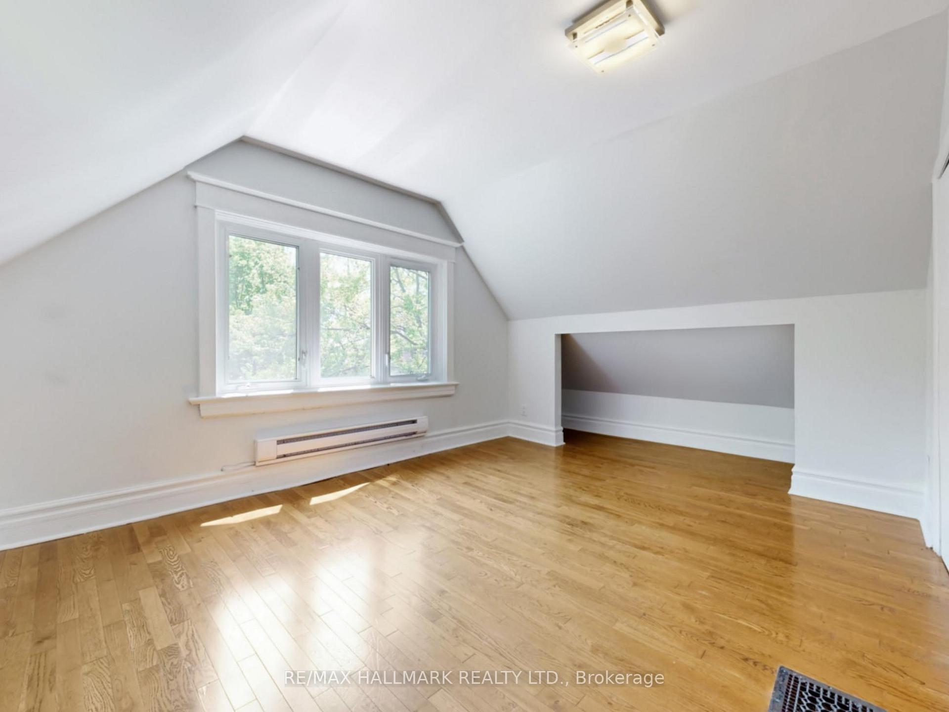 Photo 27 of 34 Strathcona Avenue N, Toronto, North Riverdale — HOMEH