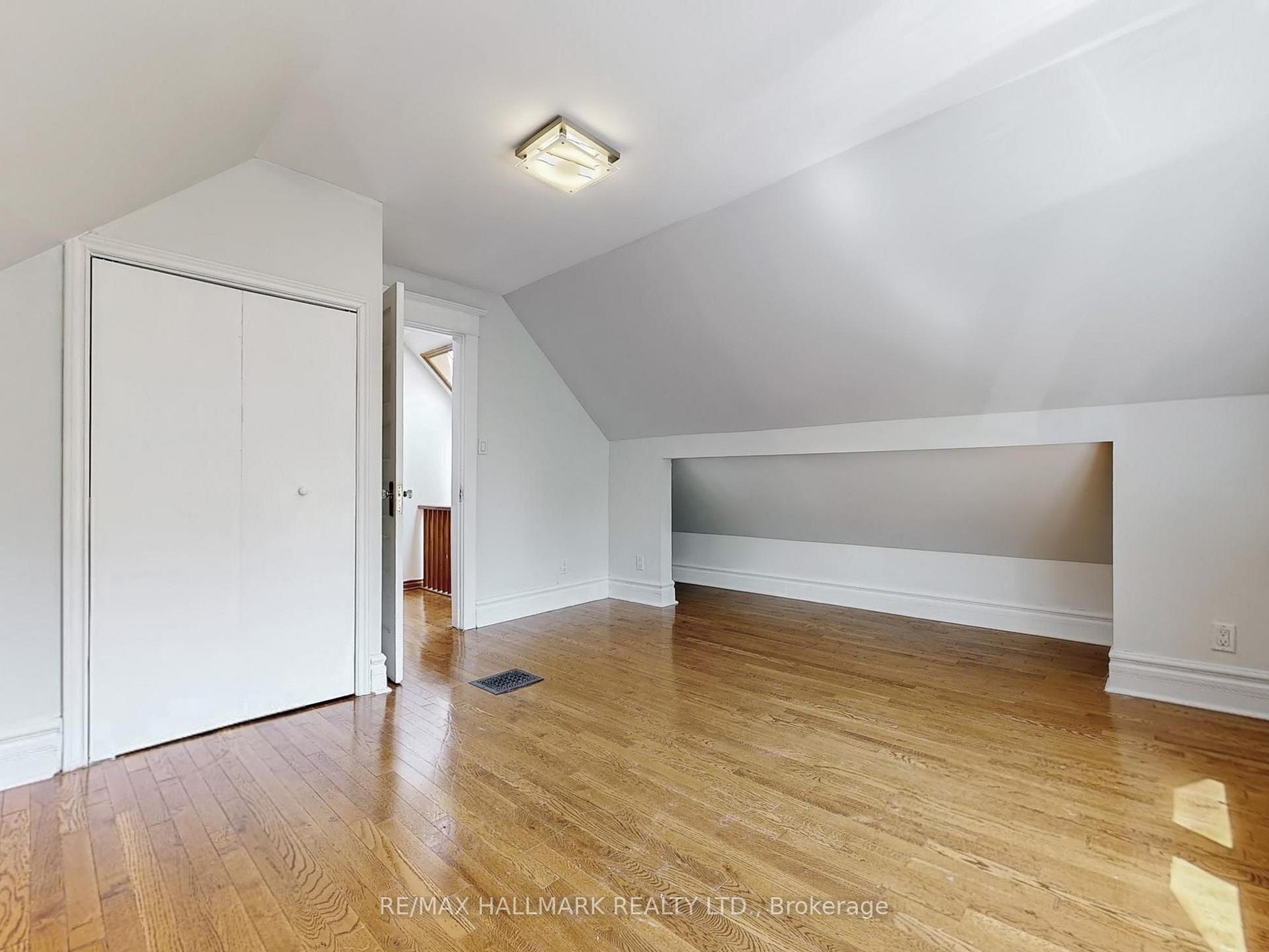 Photo 28 of 34 Strathcona Avenue N, Toronto, North Riverdale — HOMEH
