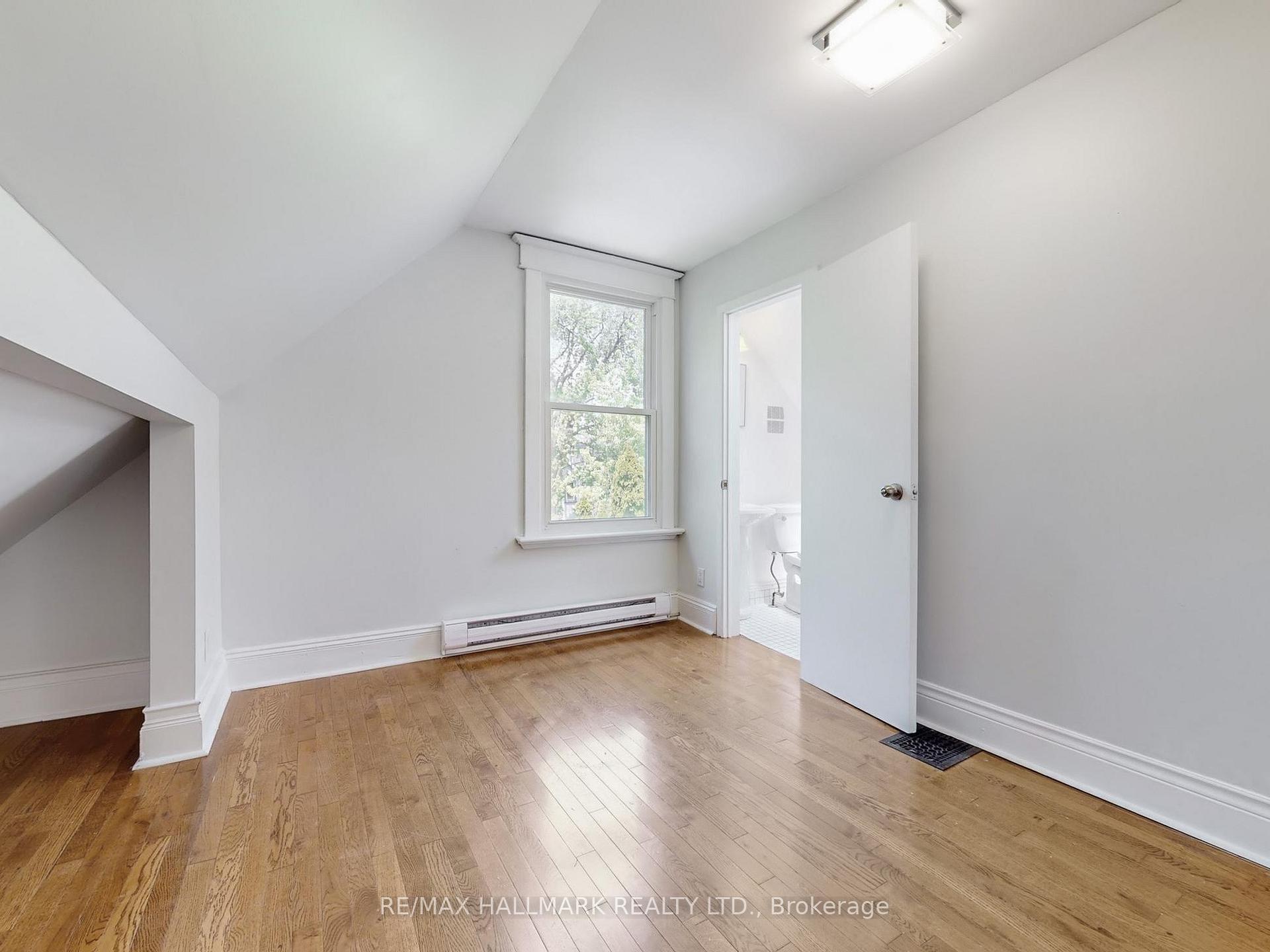 Photo 29 of 34 Strathcona Avenue N, Toronto, North Riverdale — HOMEH