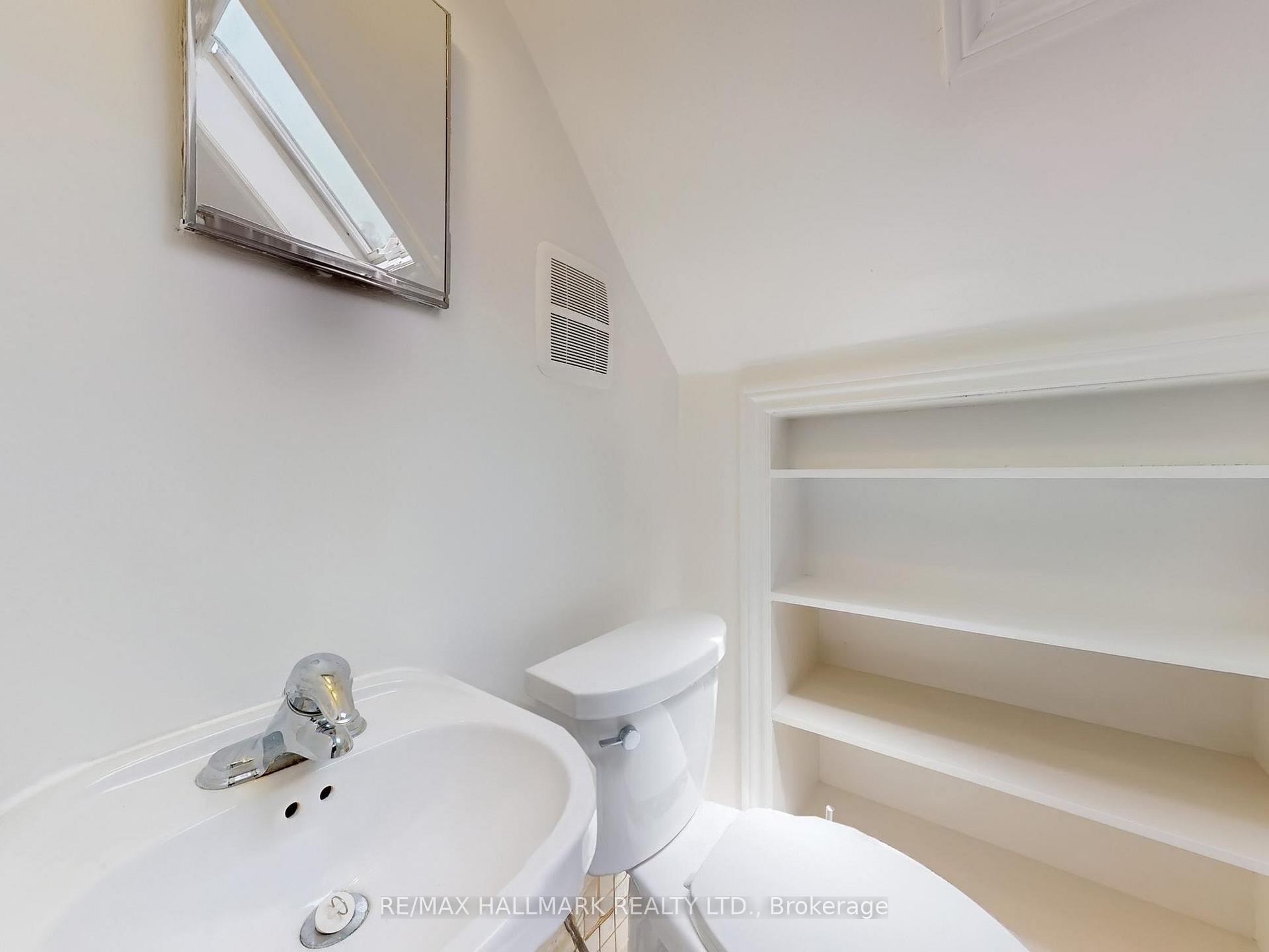 Photo 31 of 34 Strathcona Avenue N, Toronto, North Riverdale — HOMEH