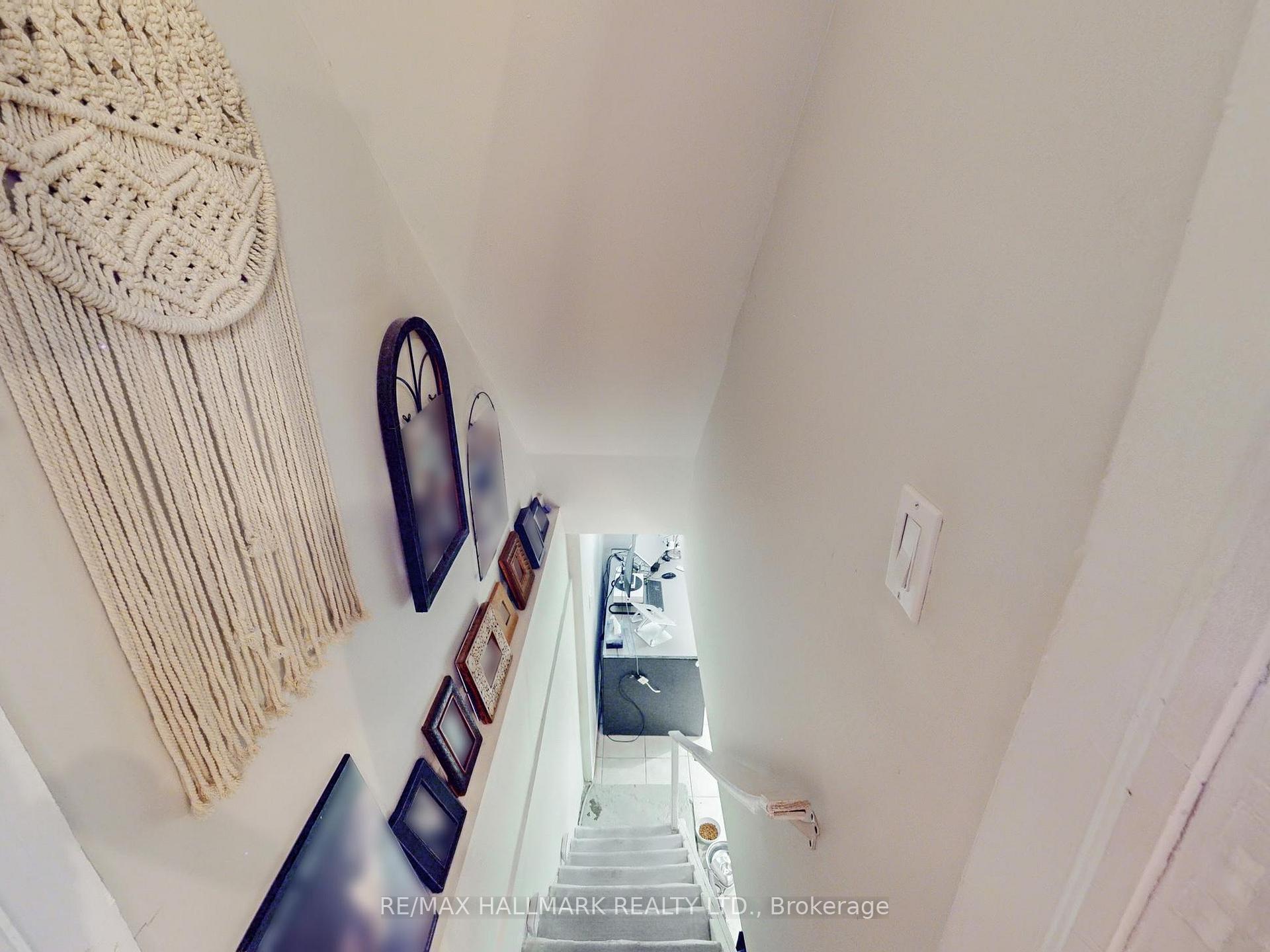 Photo 32 of 34 Strathcona Avenue N, Toronto, North Riverdale — HOMEH
