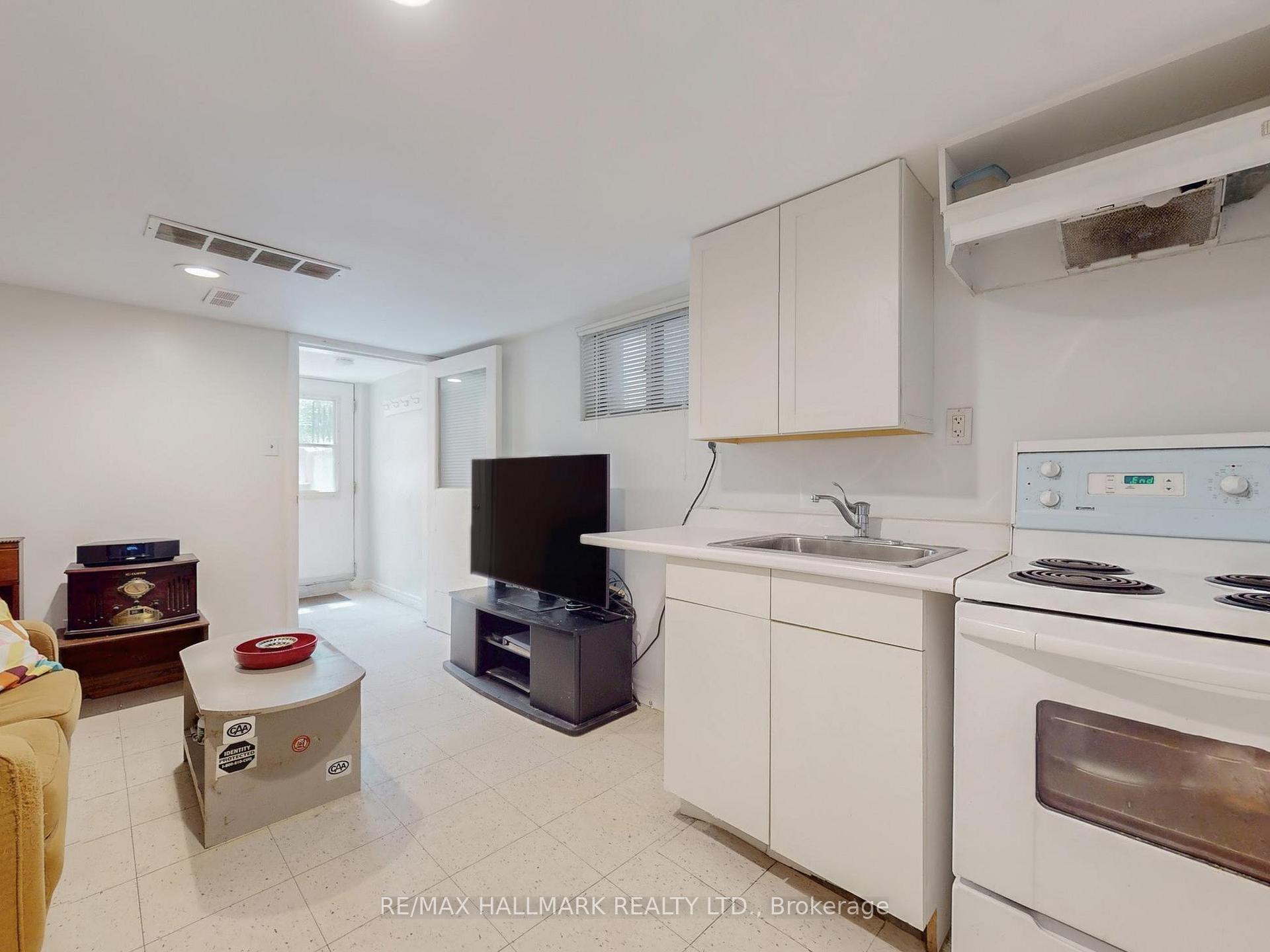 Photo 34 of 34 Strathcona Avenue N, Toronto, North Riverdale — HOMEH