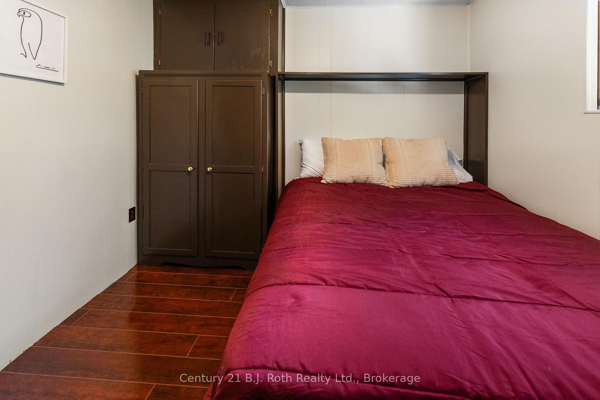 Photo 16 of 5 Delbrooke Court, Tiny, Rural Tiny — HOMEH