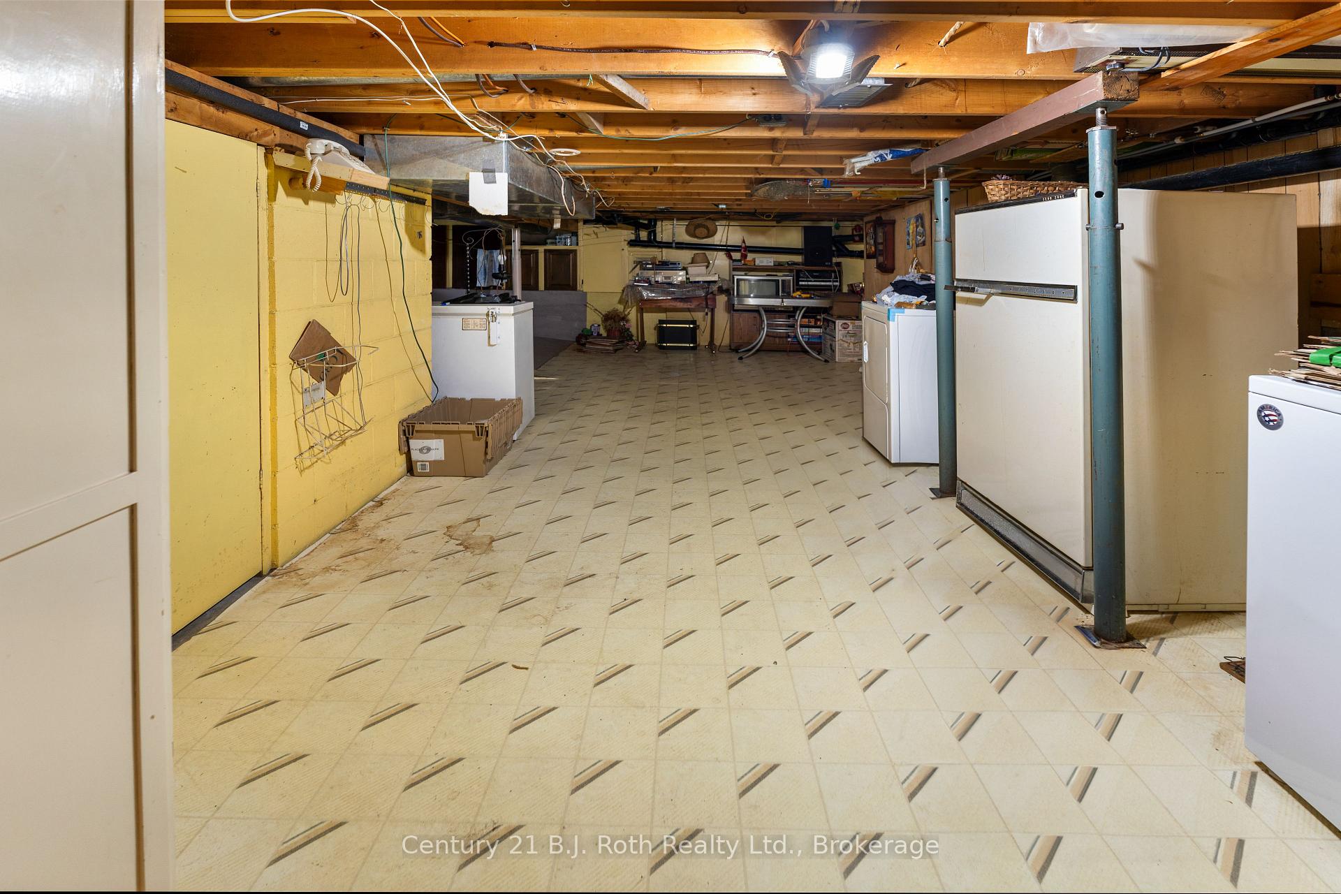 Photo 25 of 5 Delbrooke Court, Tiny, Rural Tiny — HOMEH