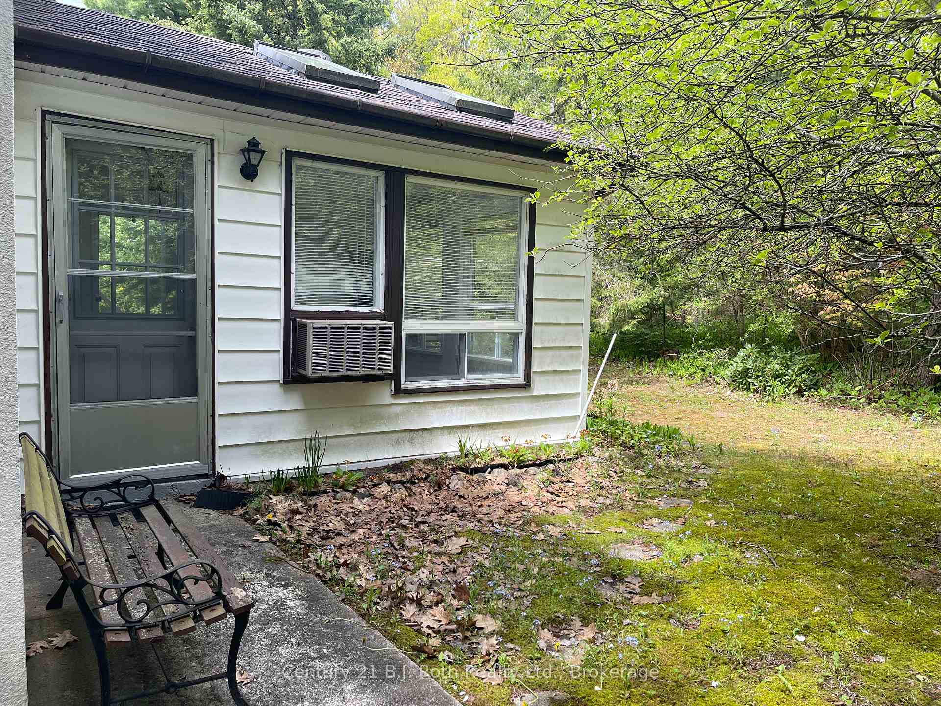 Photo 27 of 5 Delbrooke Court, Tiny, Rural Tiny — HOMEH