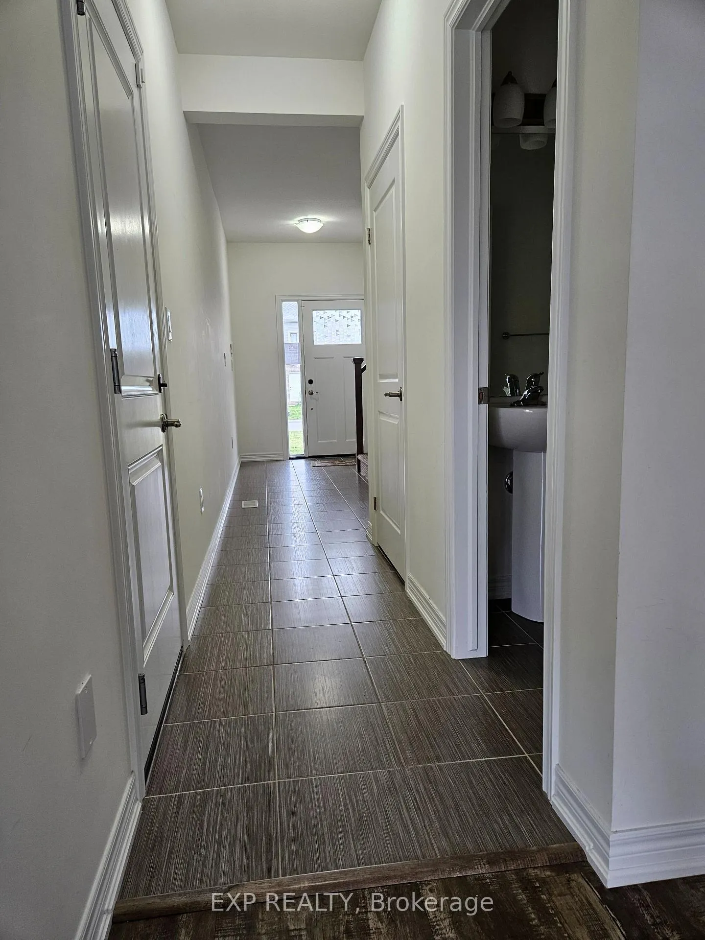 Photo 5 of 180 Sunflower Place, Welland, West Welland — HOMEH