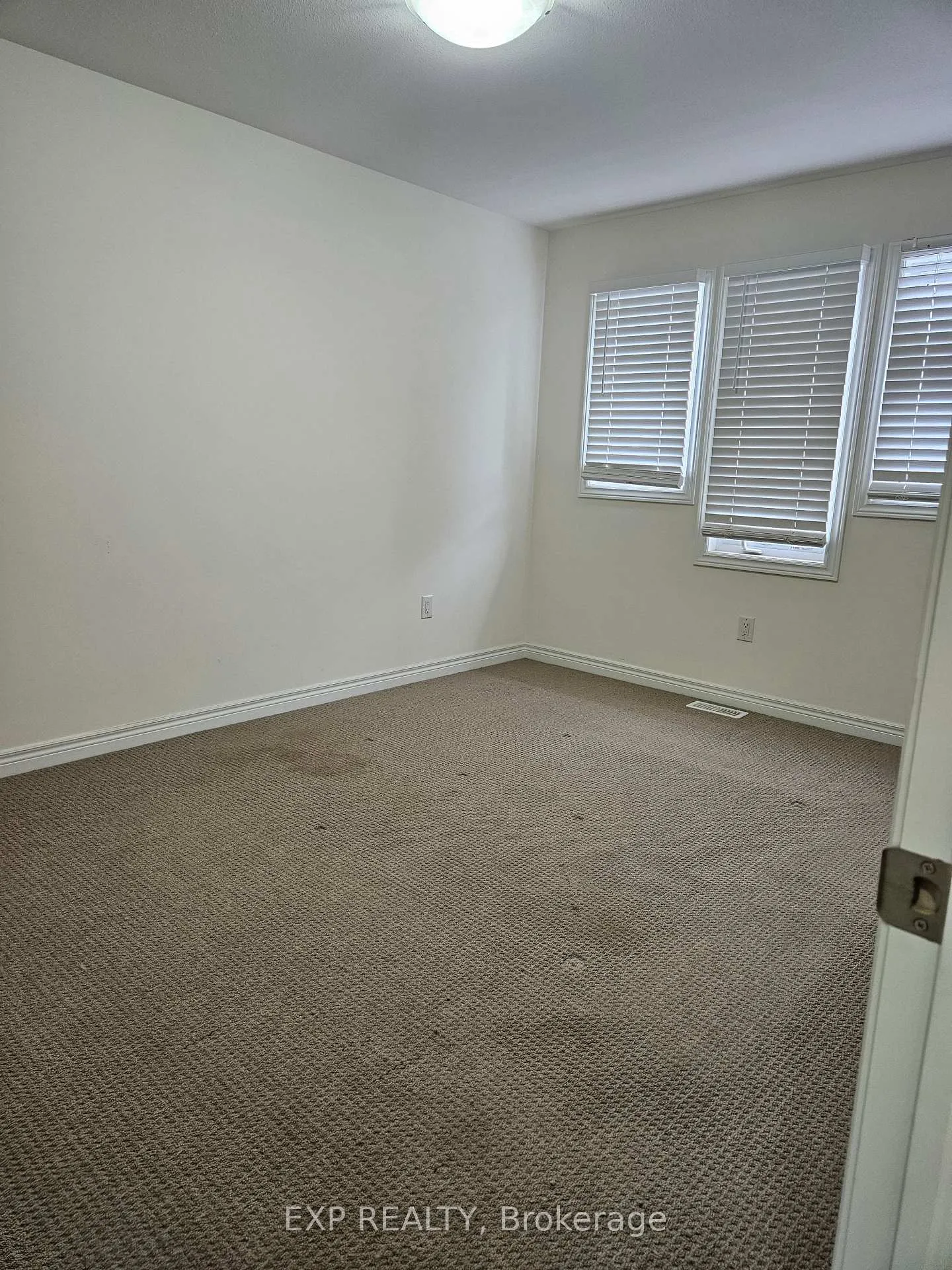 Photo 13 of 180 Sunflower Place, Welland, West Welland — HOMEH