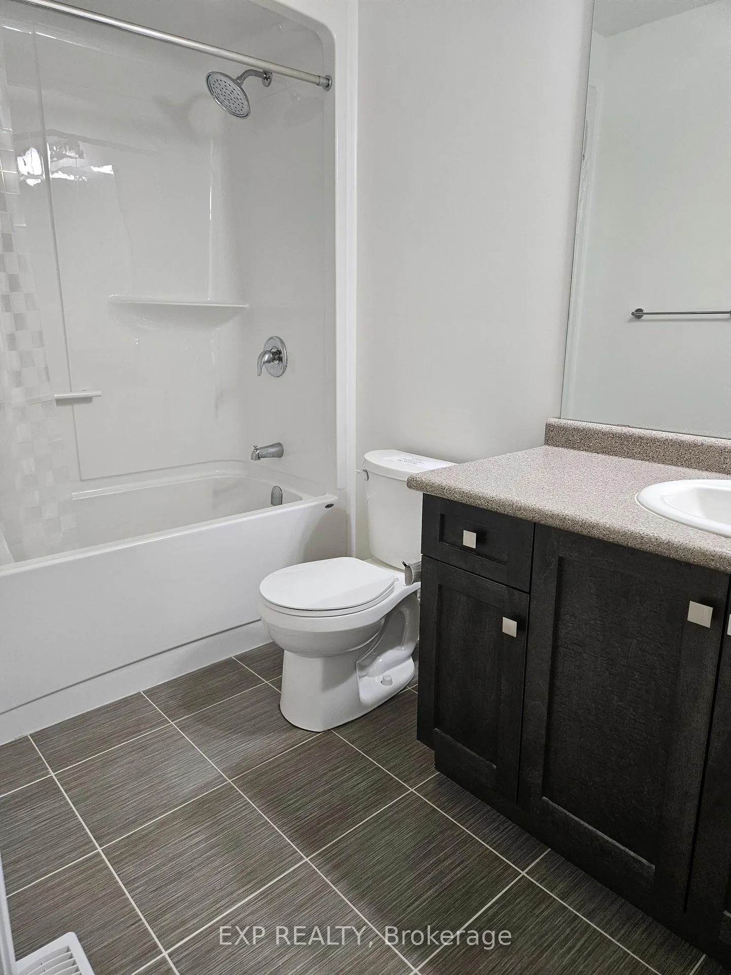Photo 15 of 180 Sunflower Place, Welland, West Welland — HOMEH