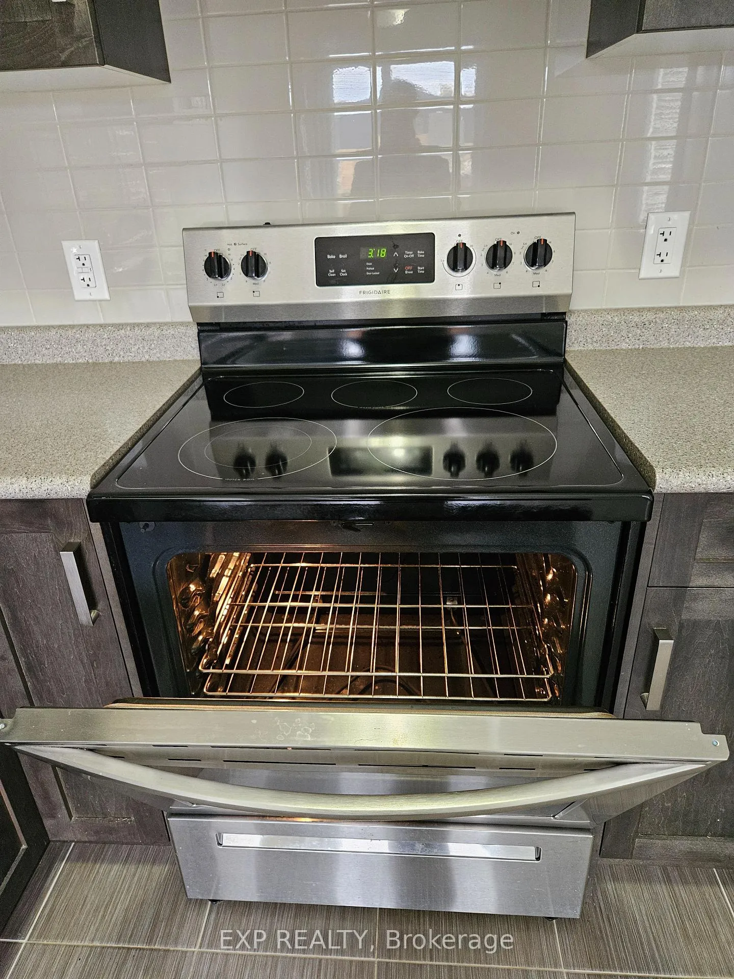 Photo 23 of 180 Sunflower Place, Welland, West Welland — HOMEH