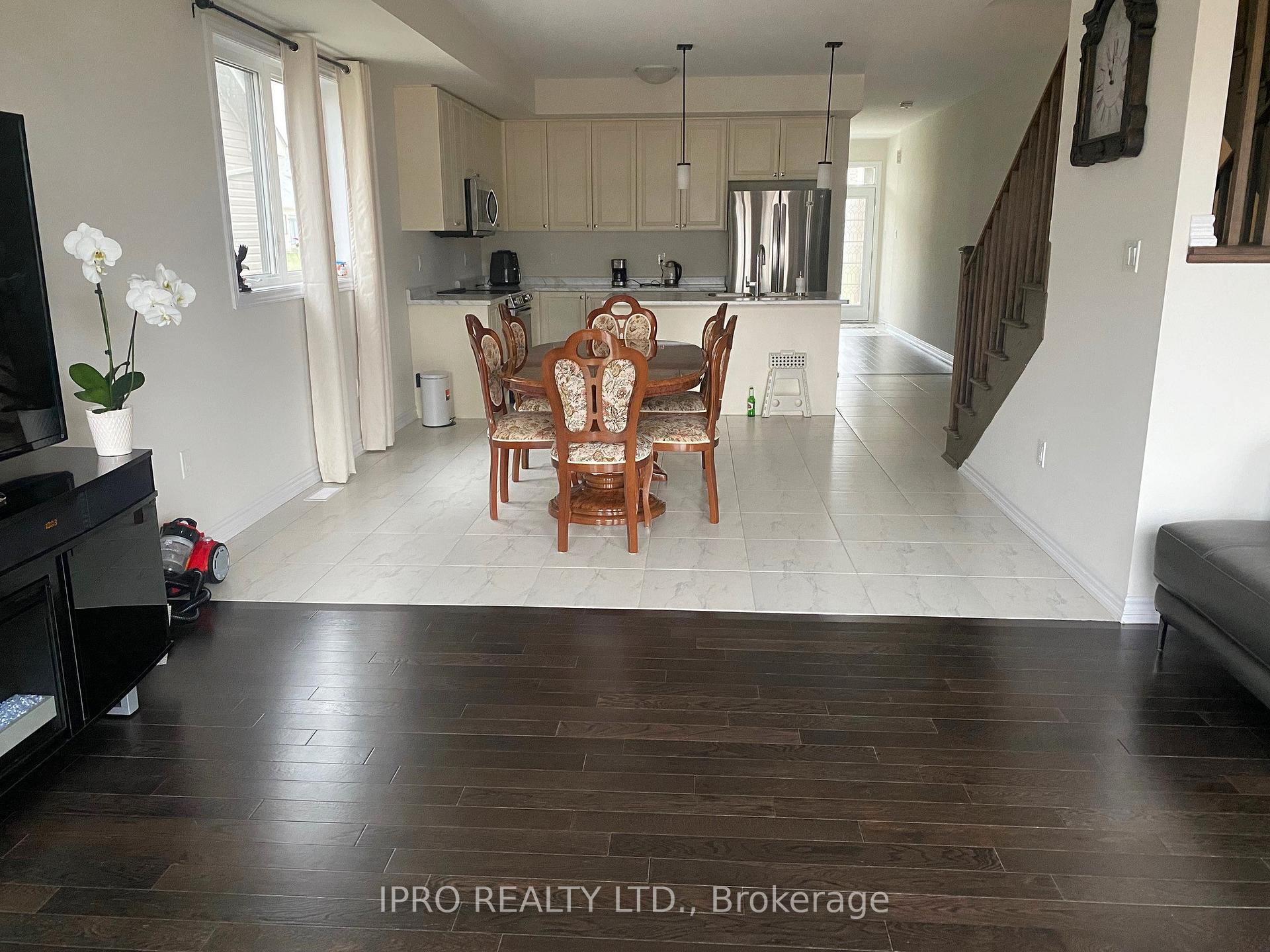 Photo 3 of 50 Explorer Way, Thorold, Rolling Meadows — HOMEH