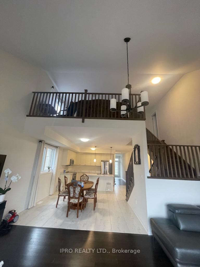 Photo 8 of 50 Explorer Way, Thorold, Rolling Meadows — HOMEH