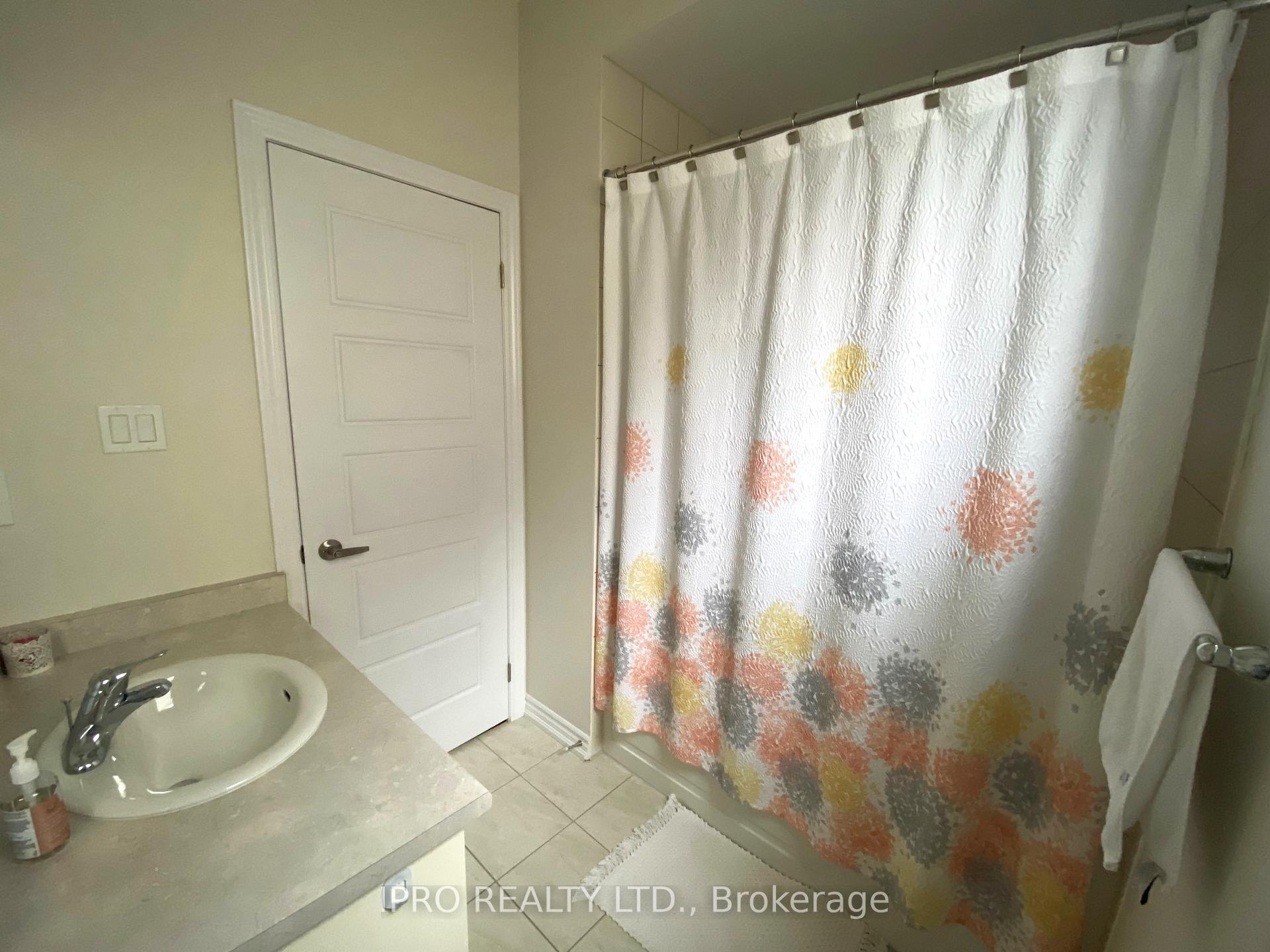 Photo 9 of 50 Explorer Way, Thorold, Rolling Meadows — HOMEH
