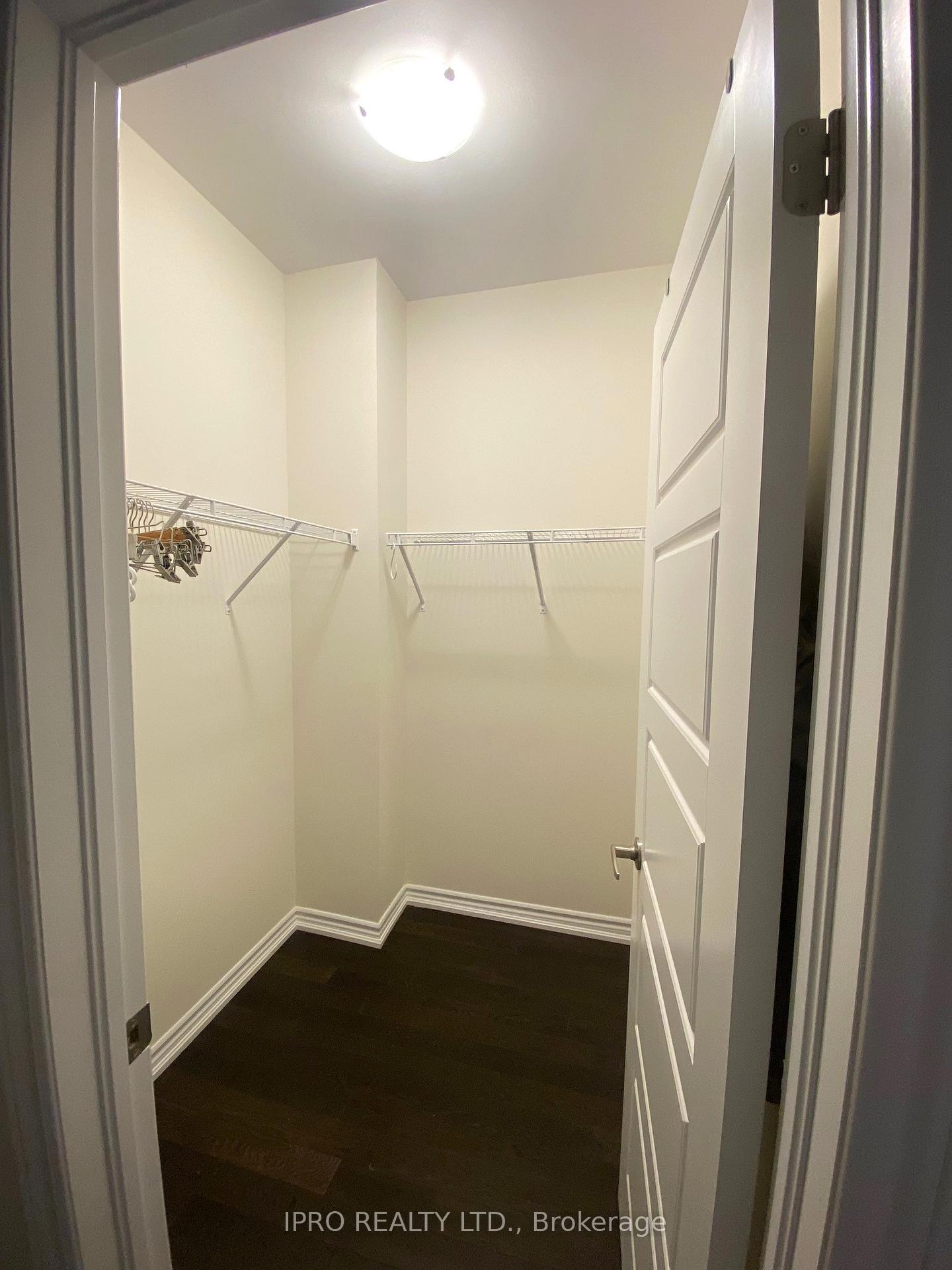 Photo 11 of 50 Explorer Way, Thorold, Rolling Meadows — HOMEH