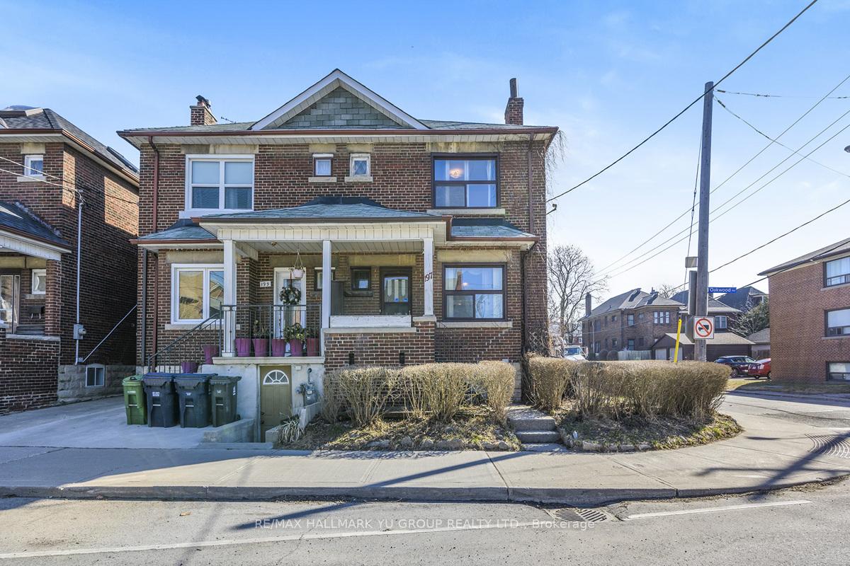 Front of 197 Oakwood Avenue