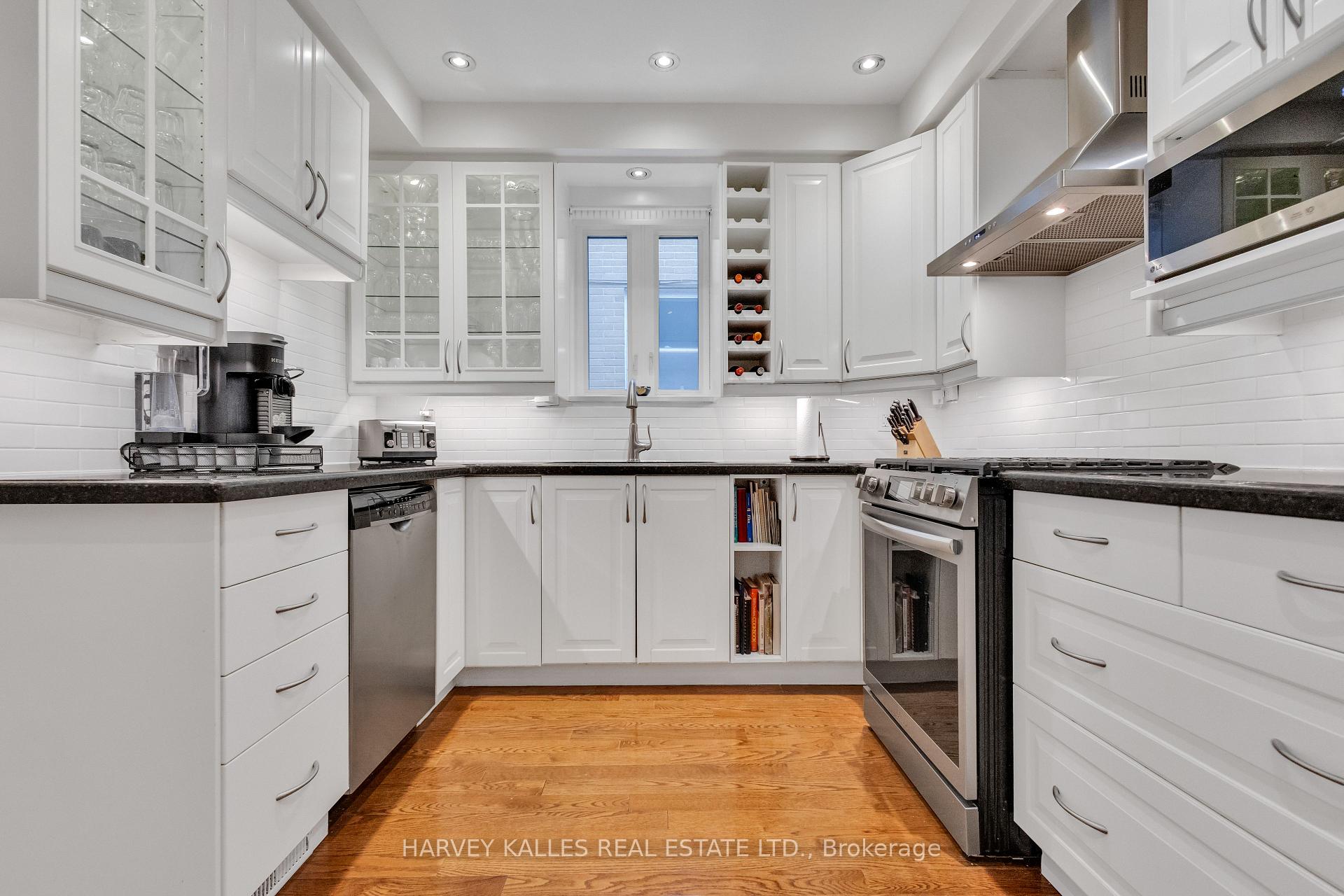 Photo 11 of 96 Castlefield Avenue, Toronto, Yonge-Eglinton — HOMEH