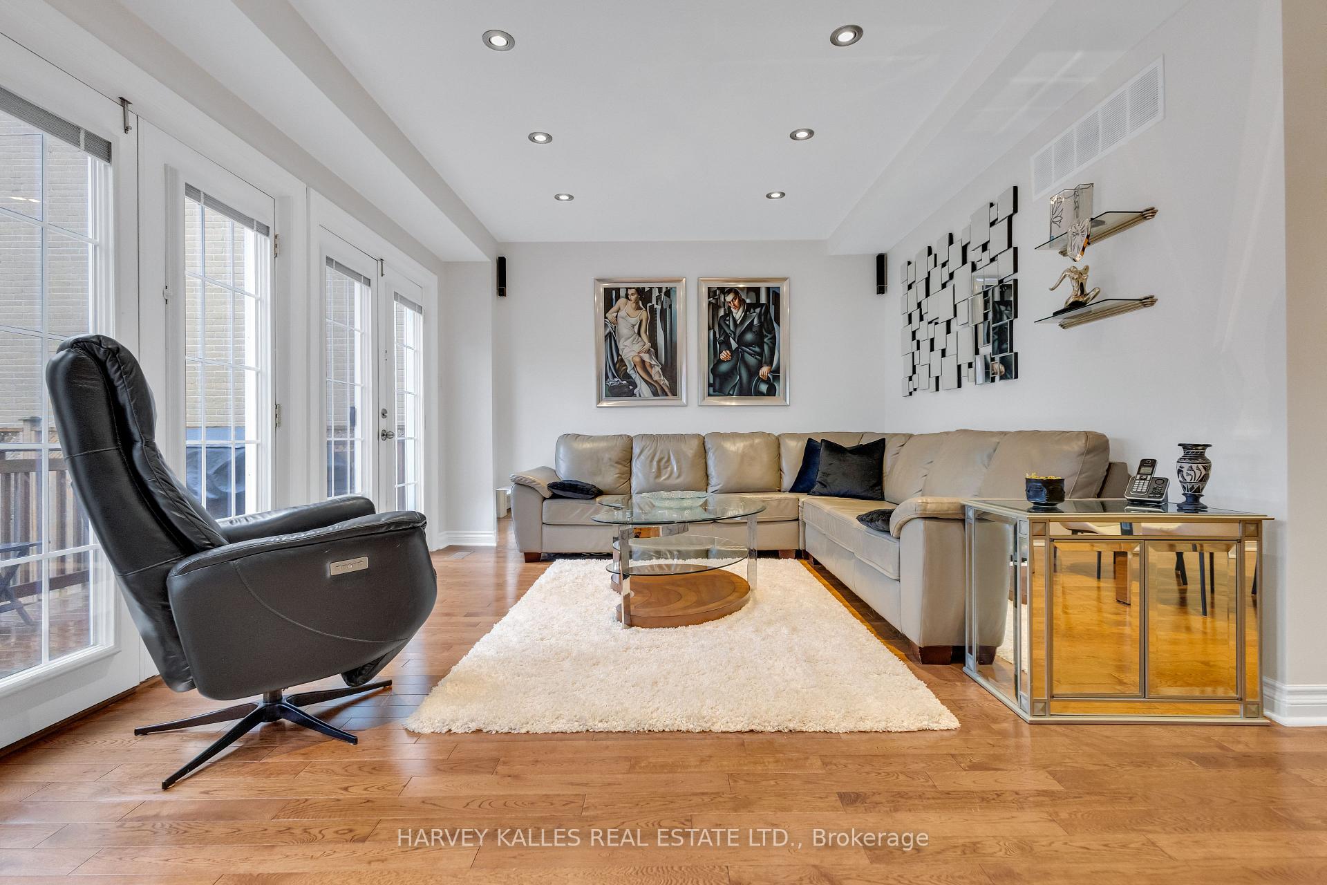 Photo 16 of 96 Castlefield Avenue, Toronto, Yonge-Eglinton — HOMEH
