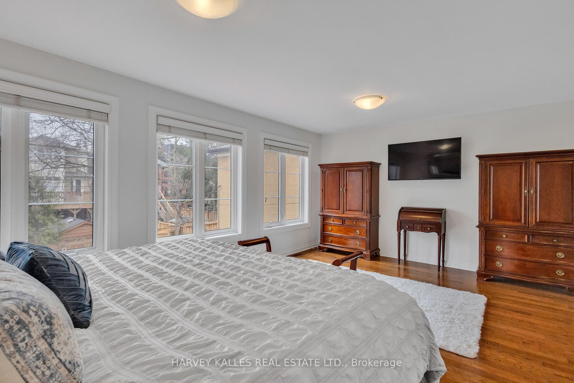 Photo 25 of 96 Castlefield Avenue, Toronto, Yonge-Eglinton — HOMEH