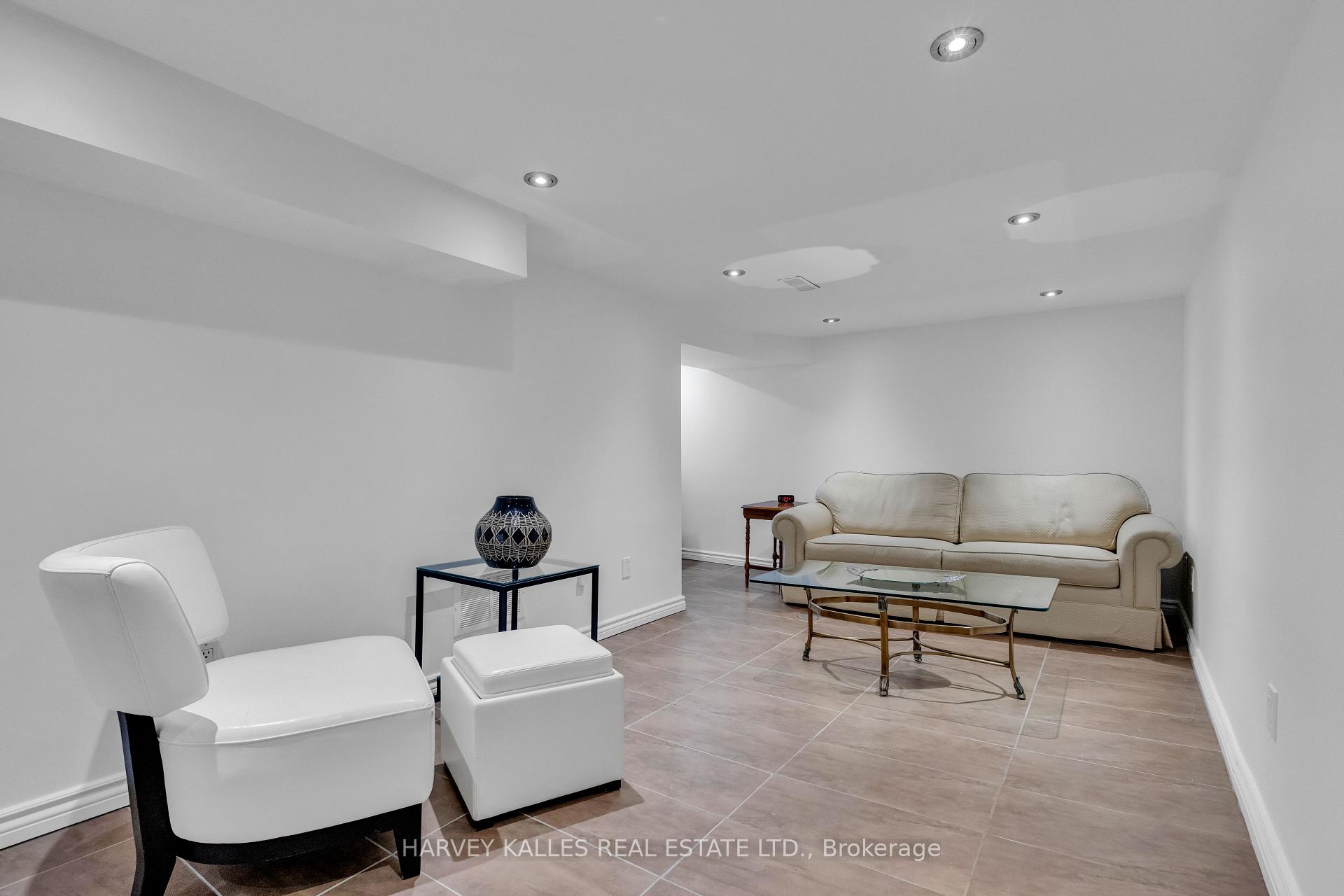 Photo 34 of 96 Castlefield Avenue, Toronto, Yonge-Eglinton — HOMEH