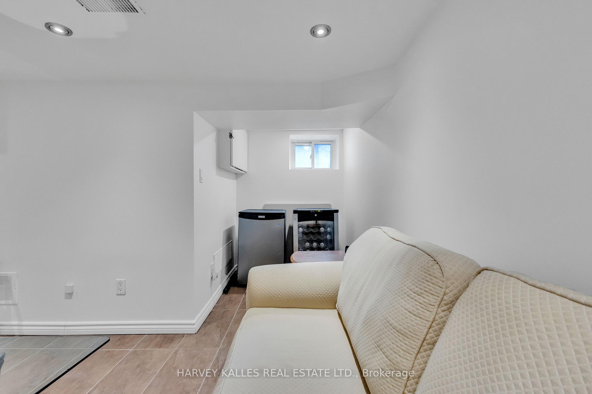 Photo 35 of 96 Castlefield Avenue, Toronto, Yonge-Eglinton — HOMEH