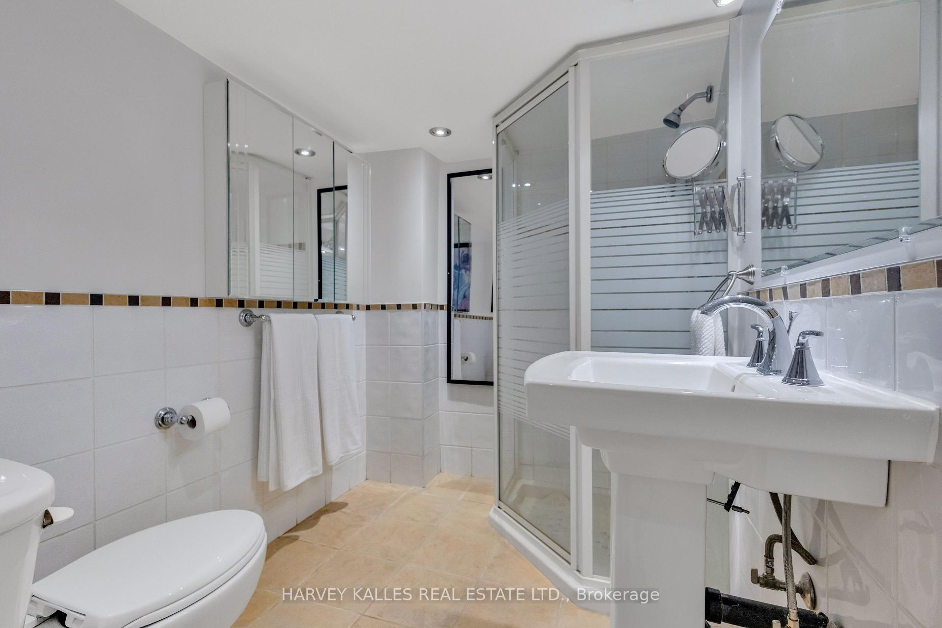 Photo 38 of 96 Castlefield Avenue, Toronto, Yonge-Eglinton — HOMEH