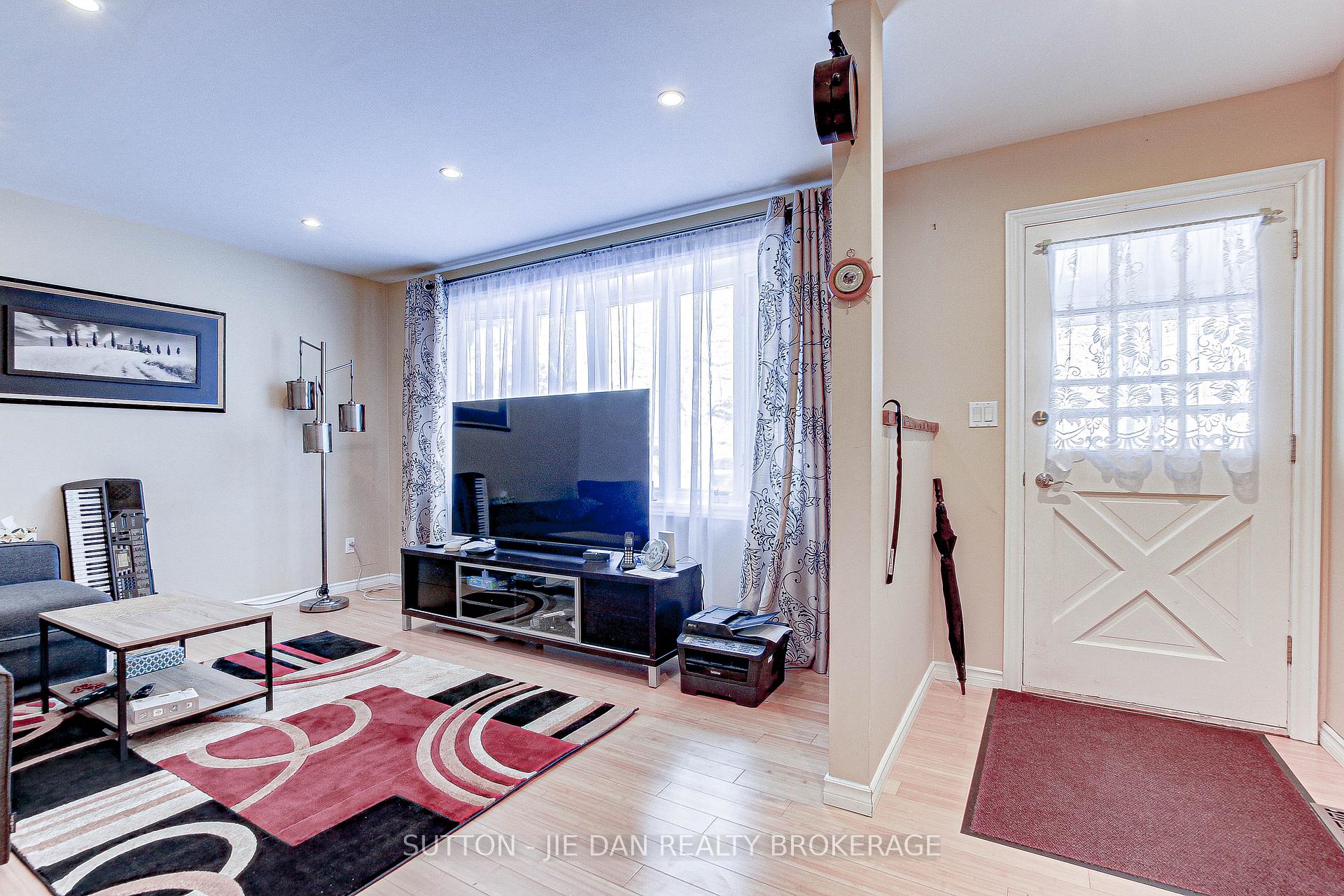 Photo 7 of 2681 Catherine Street, Thames Centre, Rural Thames Centre — HOMEH