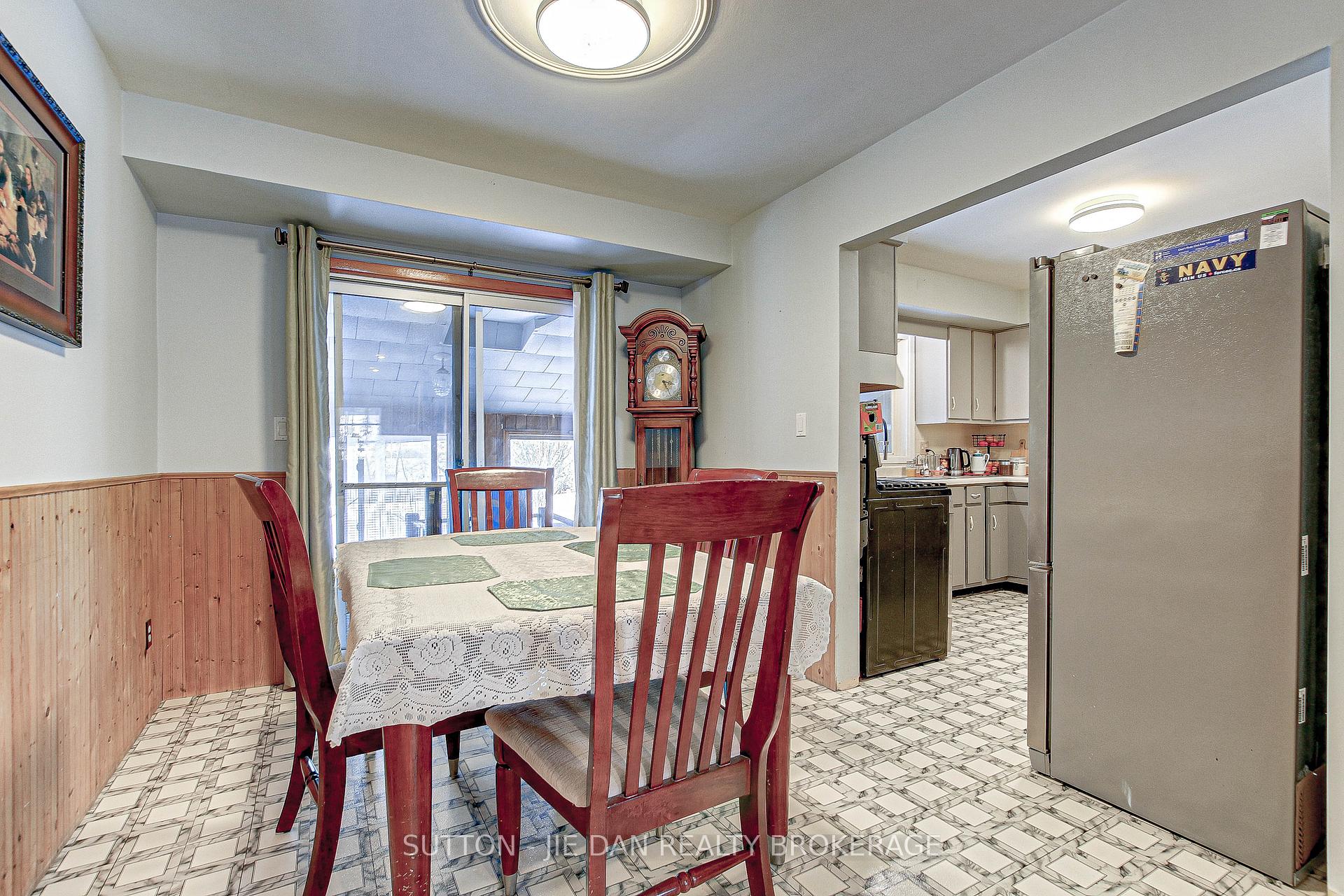 Photo 10 of 2681 Catherine Street, Thames Centre, Rural Thames Centre — HOMEH