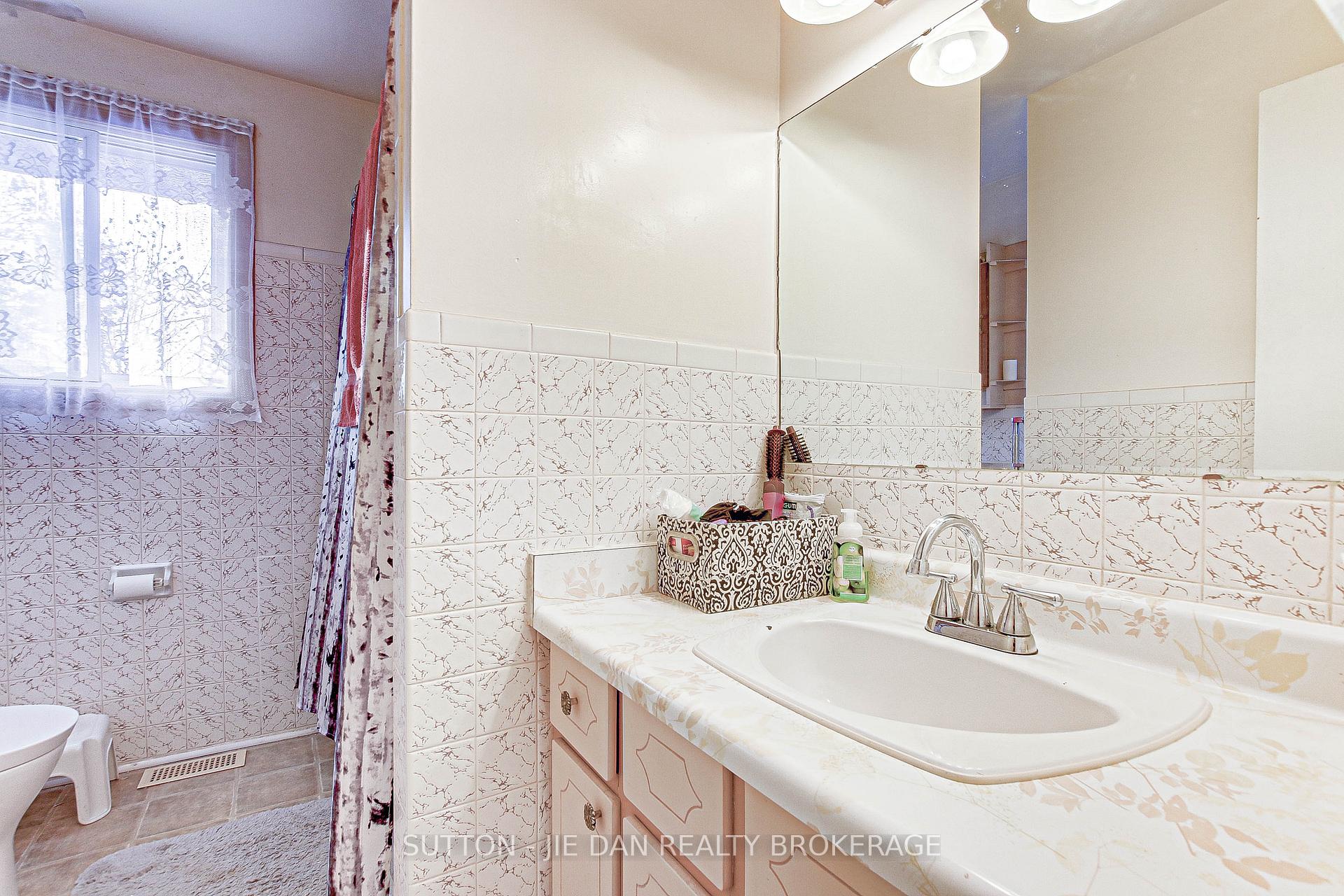 Photo 15 of 2681 Catherine Street, Thames Centre, Rural Thames Centre — HOMEH