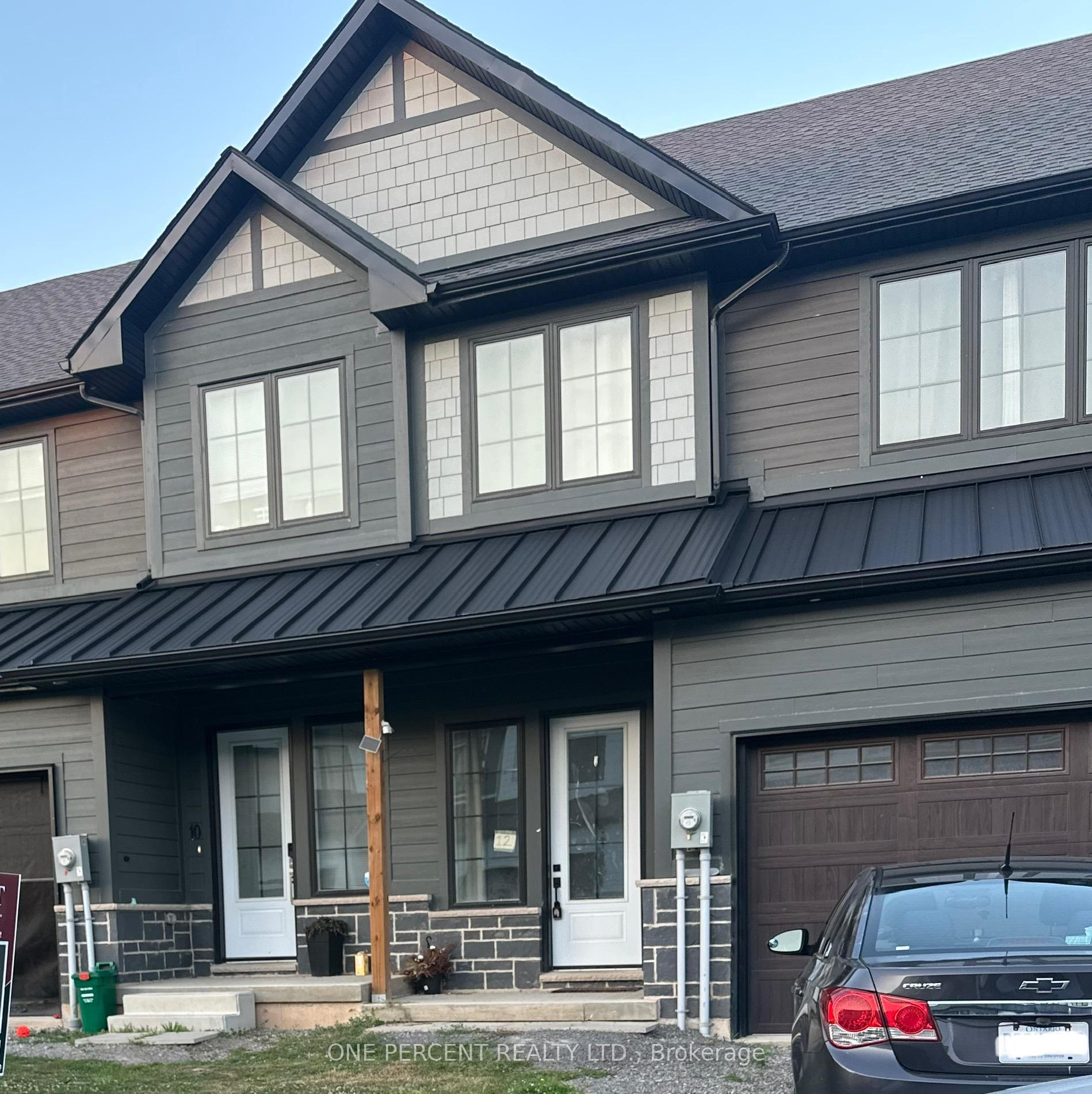 Photo 3 of 12 Beaverloch Drive, Thorold, Confederation Heights — HOMEH