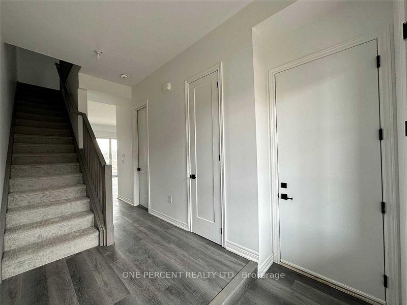 Photo 5 of 12 Beaverloch Drive, Thorold, Confederation Heights — HOMEH