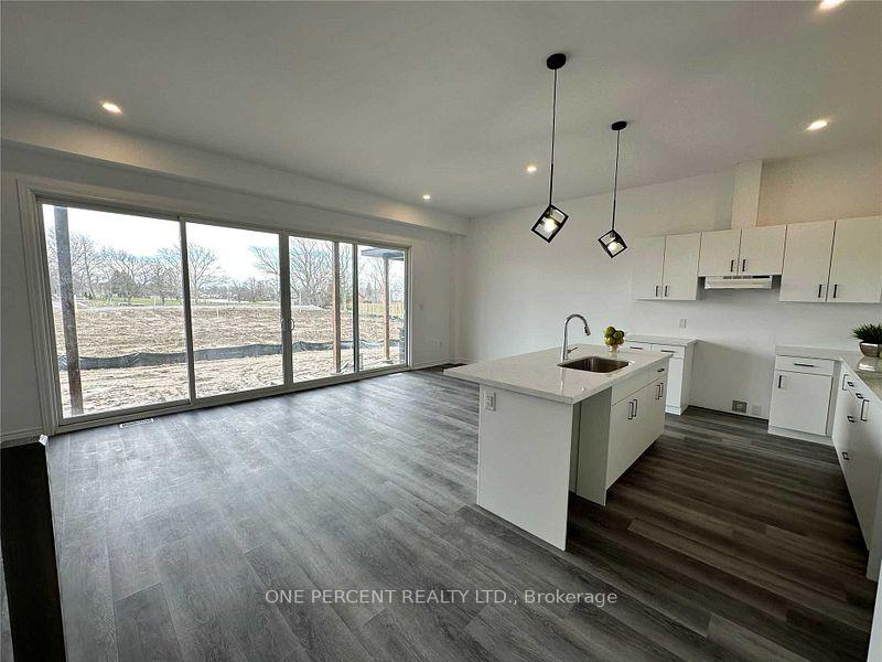 Photo 8 of 12 Beaverloch Drive, Thorold, Confederation Heights — HOMEH