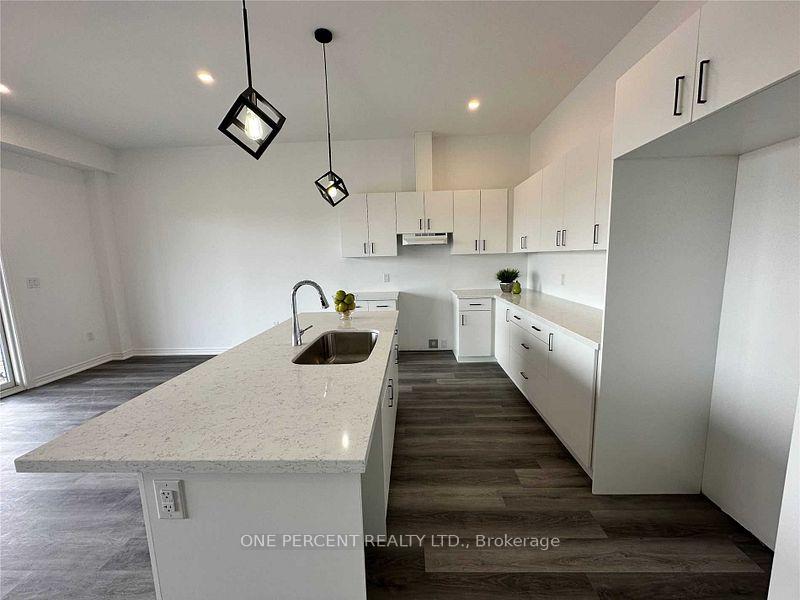 Photo 10 of 12 Beaverloch Drive, Thorold, Confederation Heights — HOMEH
