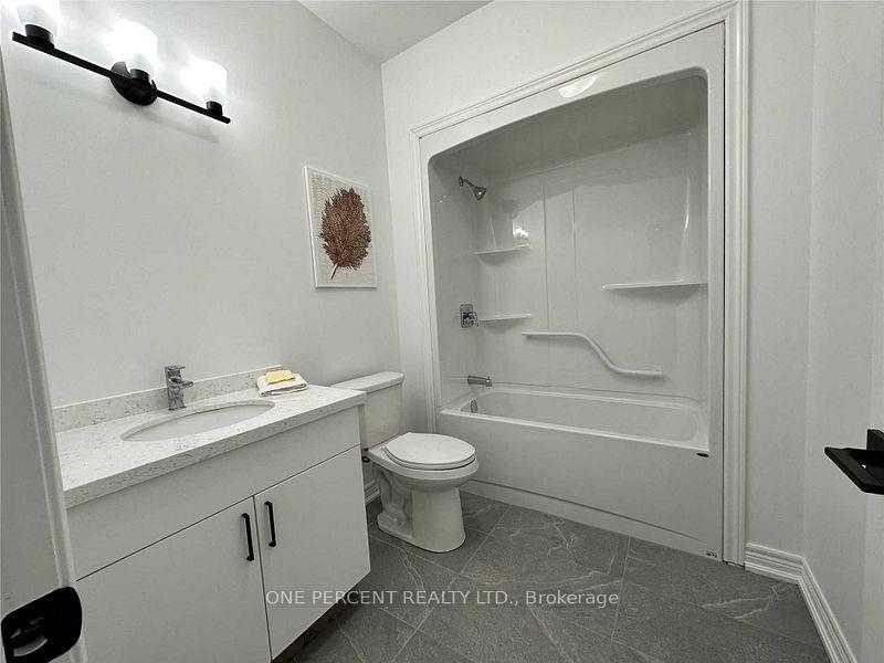 Photo 35 of 12 Beaverloch Drive, Thorold, Confederation Heights — HOMEH